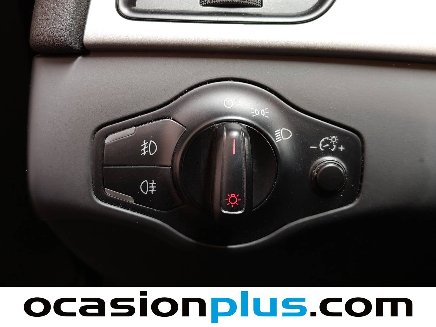 Equipamiento del Audi A4 Audi A4 2.0 TDI DPF (143 CV)