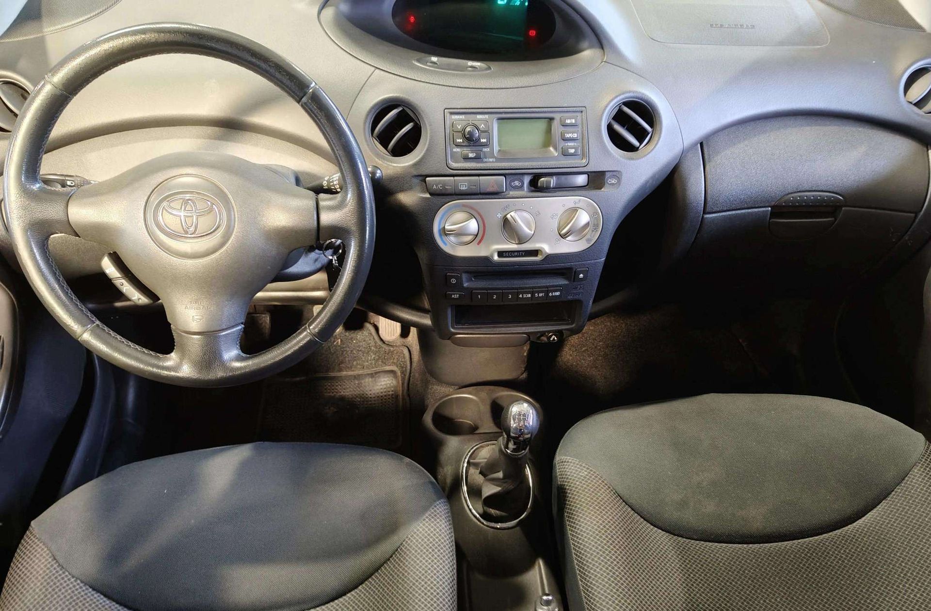 Toyota Yaris 1.3 VVT-i Sol - foto 6
