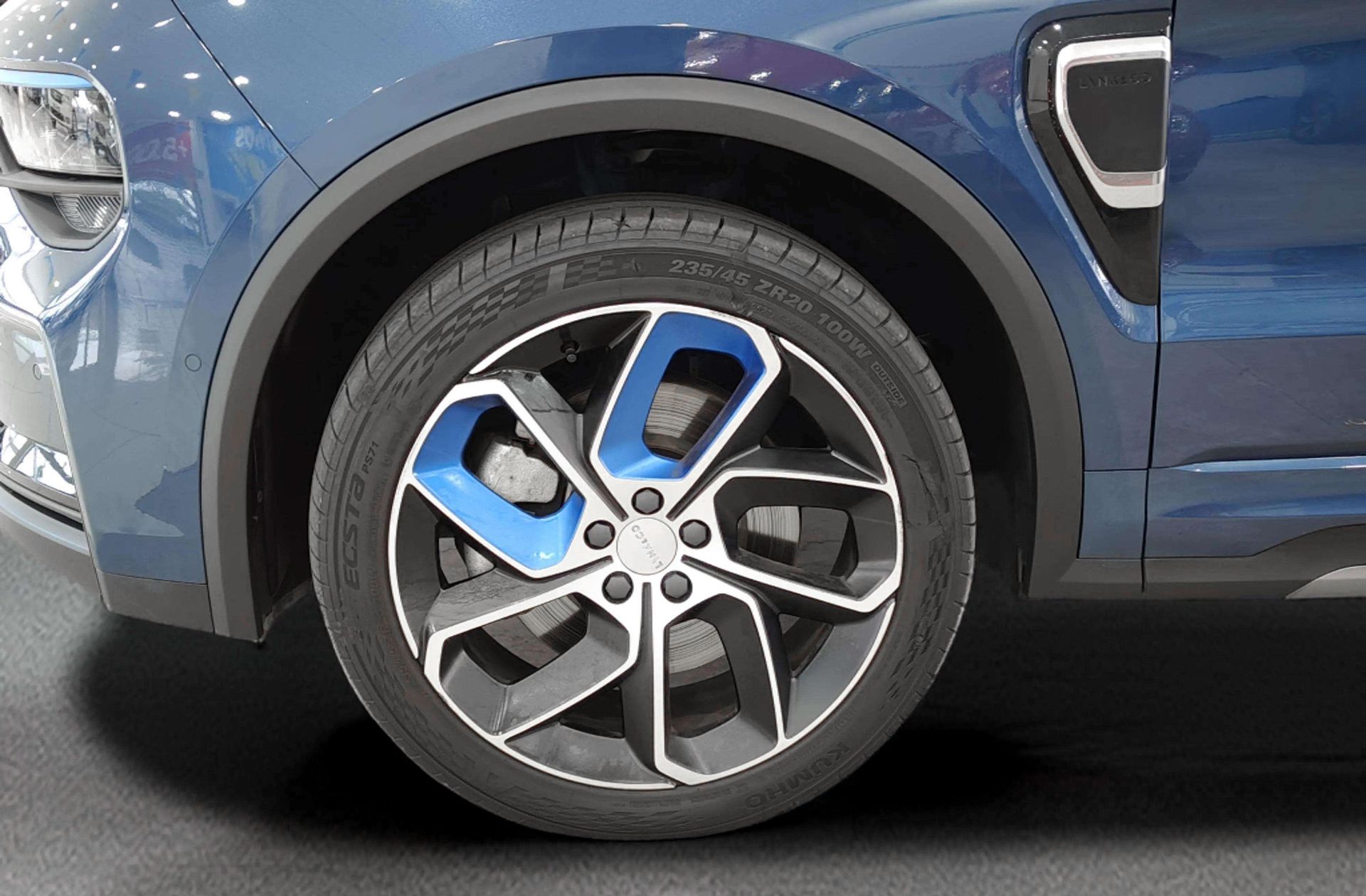 Lynk & Co 01 1.5 PHEV - foto 37