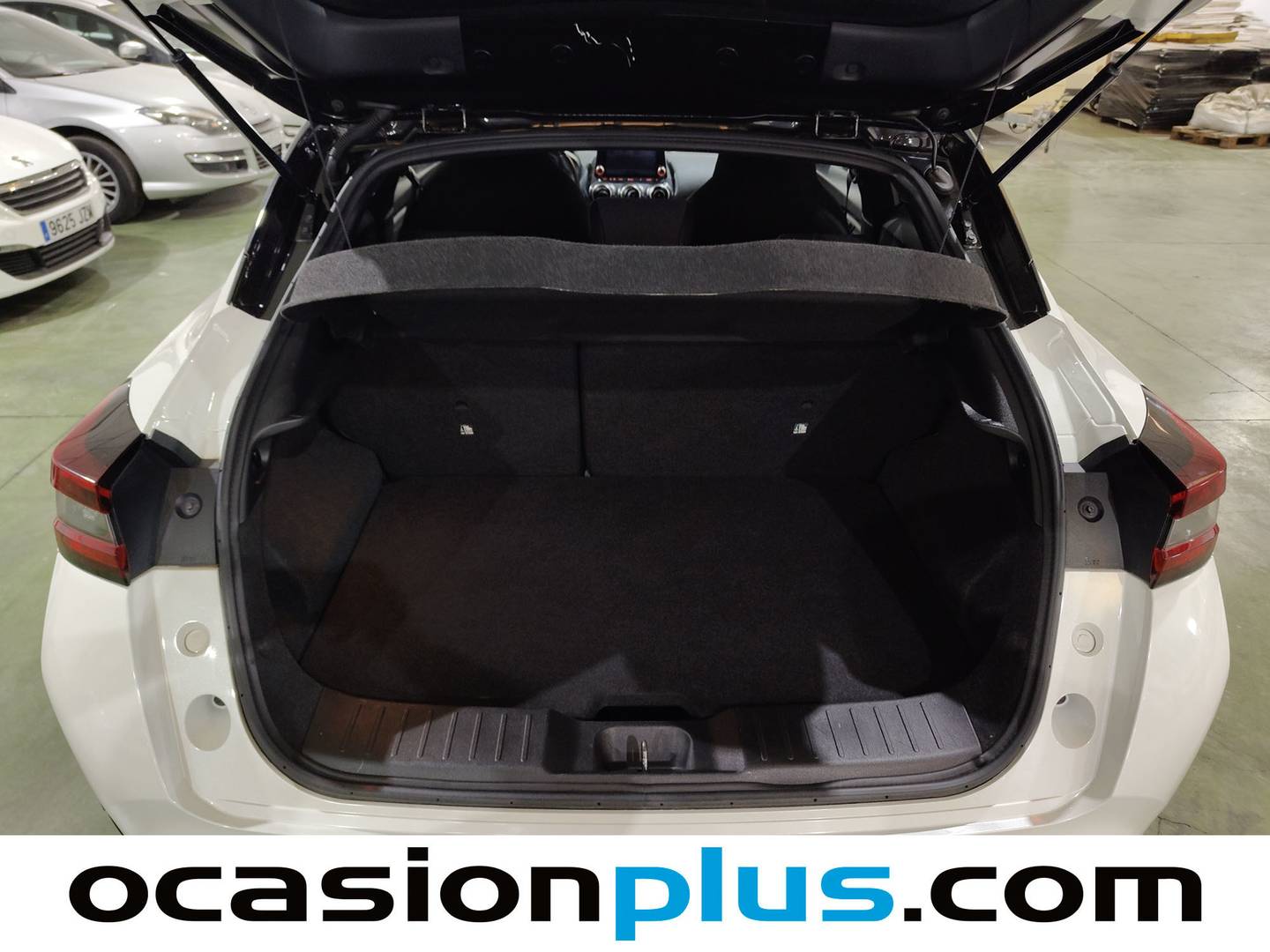 Foto Nissan JUKE Nissan Juke DIG-T N-Connecta 4x2 DCT (117 CV) siete plazas