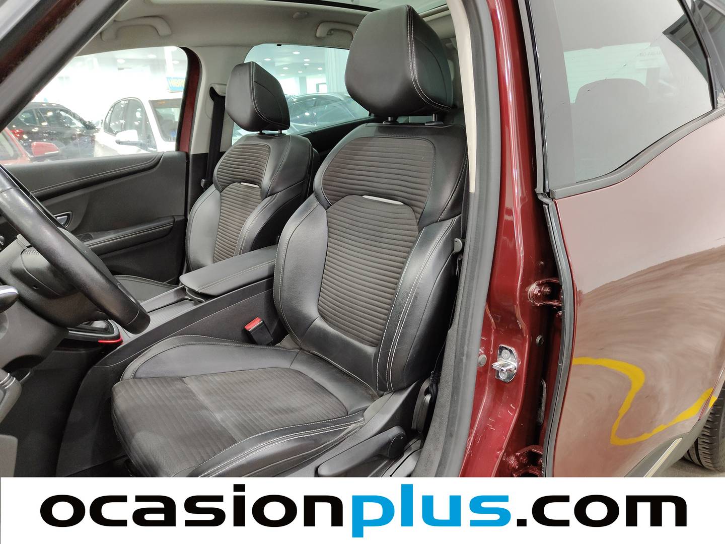 Foto asientos delanteros Renault Scénic Renault Scenic Zen Energy TCe (130 CV)