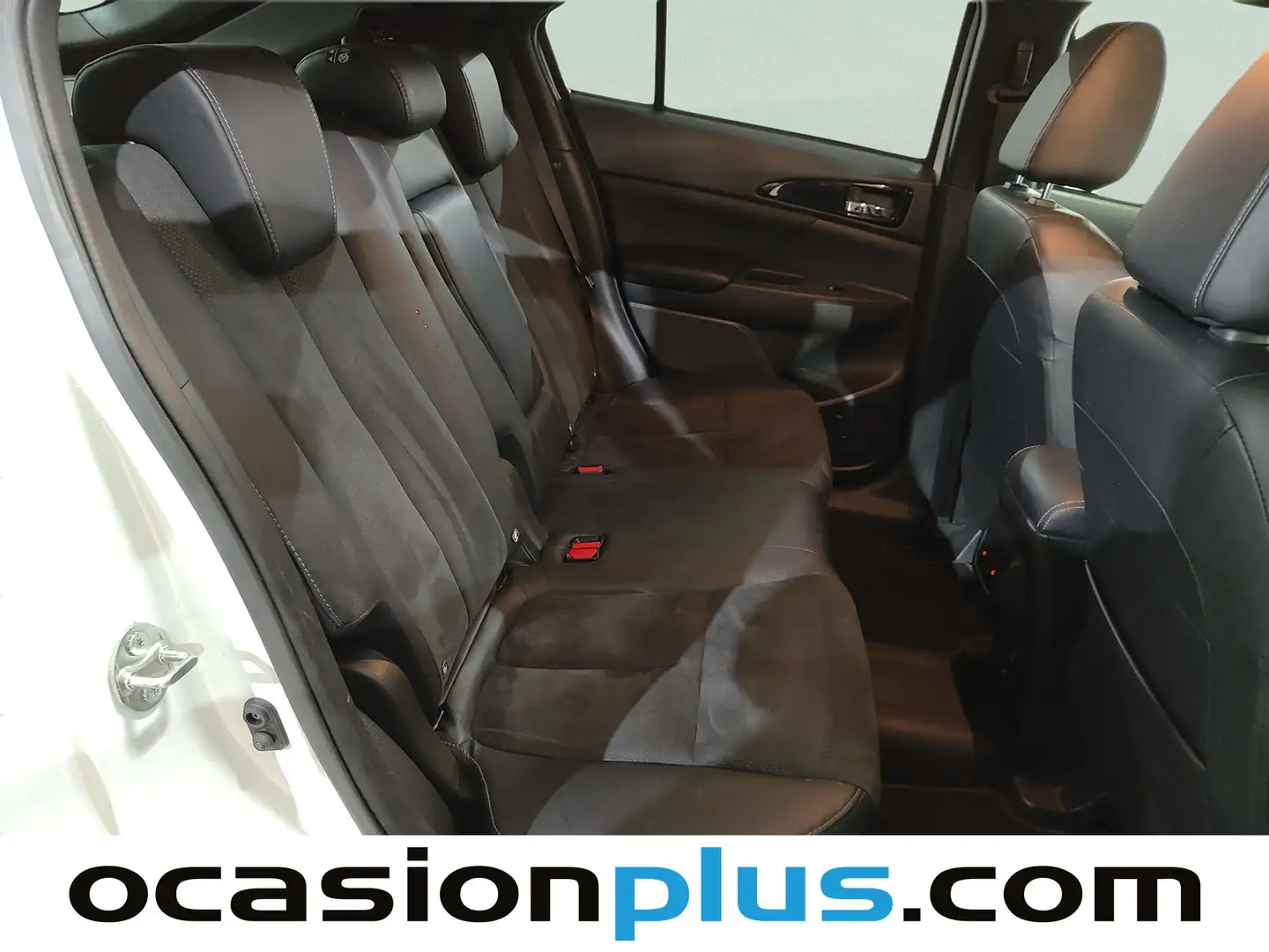 Foto Mitsubishi Eclipse Cross Mitsubishi Eclipse Cross 2.4 PHEV Kaiteki 4WD Auto (188 CV)