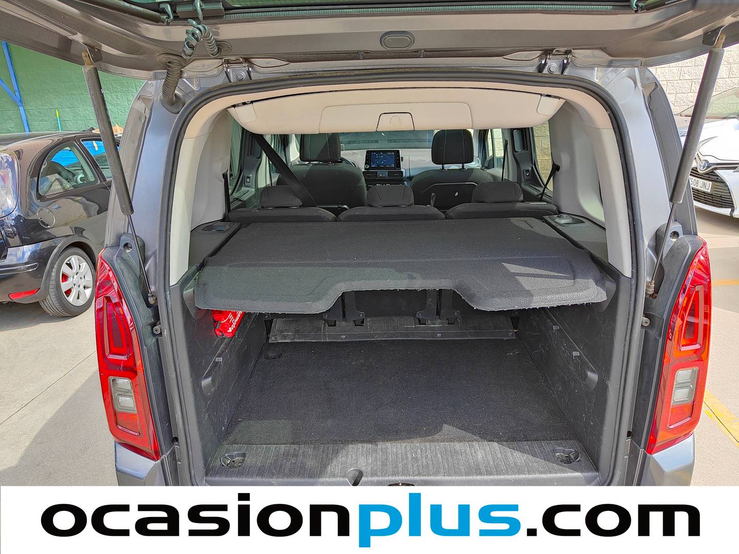 Fotos maletero Toyota Proace City Verso Toyota Proace City Verso 1.5D Family Advance L1 Auto (131 CV)