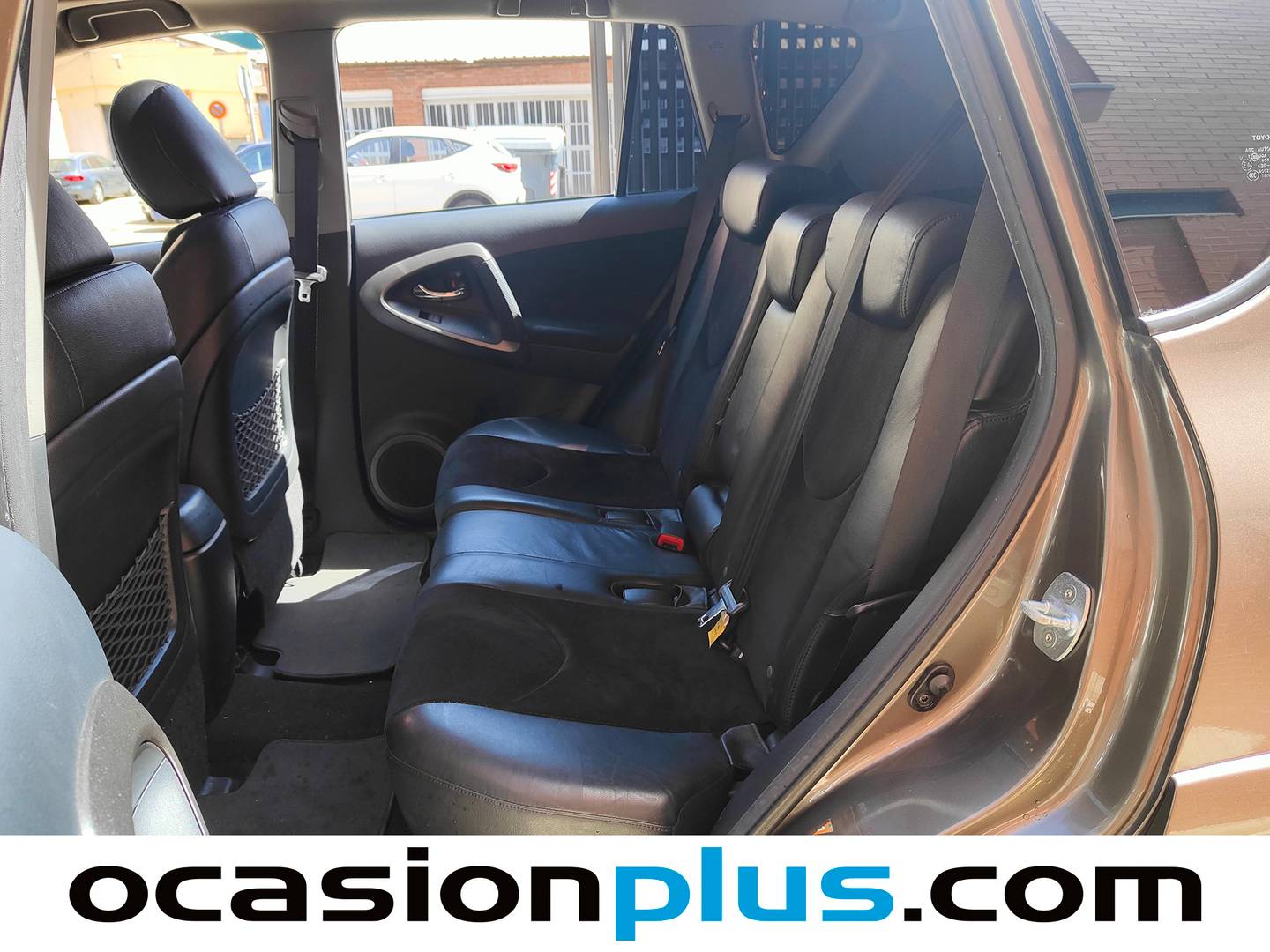 Foto asientos traseros Toyota Rav4 Toyota Rav4 2.2 D-D-CAT Executive Cross Sport Autodr.S 4x4 (150 CV)