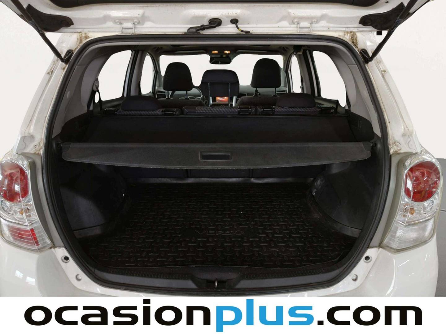 Fotos maletero Toyota Verso Toyota Verso 130 Advance (132 CV)