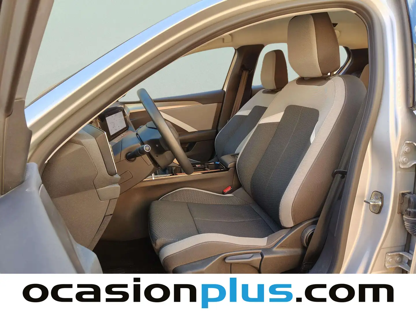 Foto Opel Astra Opel Astra 1.2 Turbo XHT Edition (130 CV)