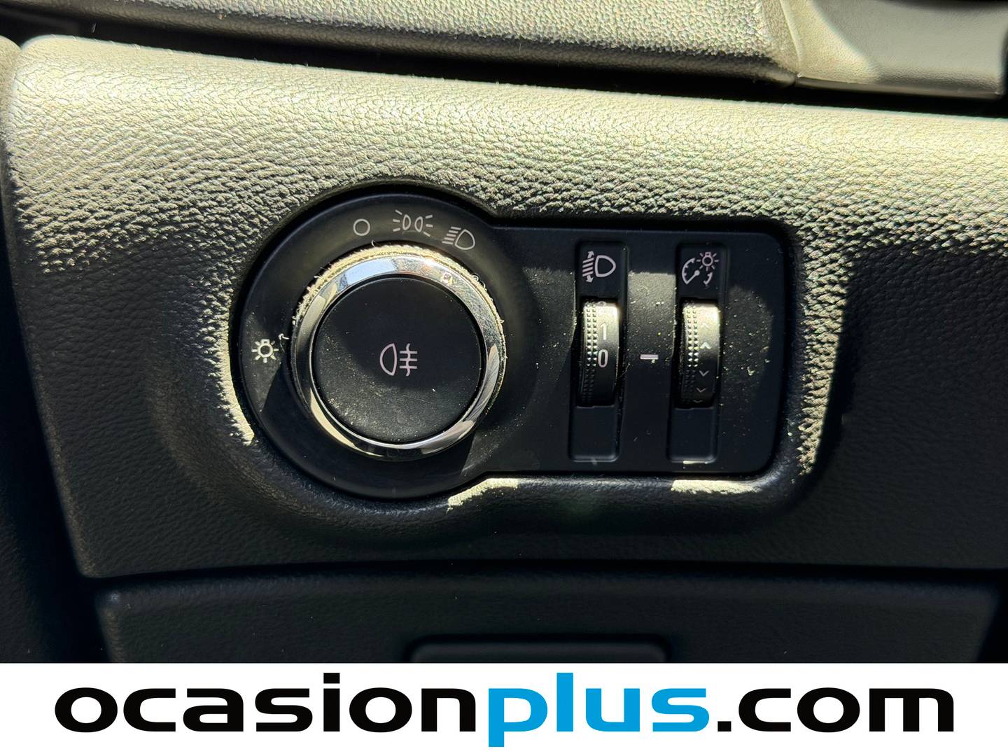 Equipamiento del Opel Astra Opel Astra 1.6 Selective (115 CV)