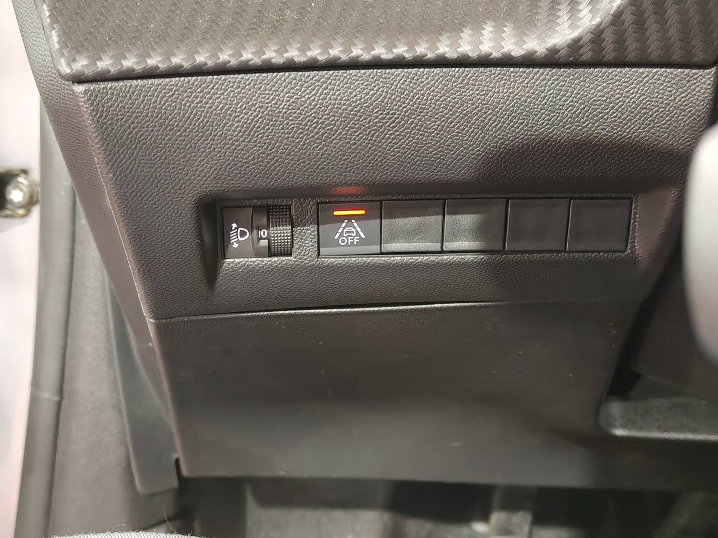 Foto Peugeot 208 Peugeot 208 PureTech 100 Allure (100 CV)