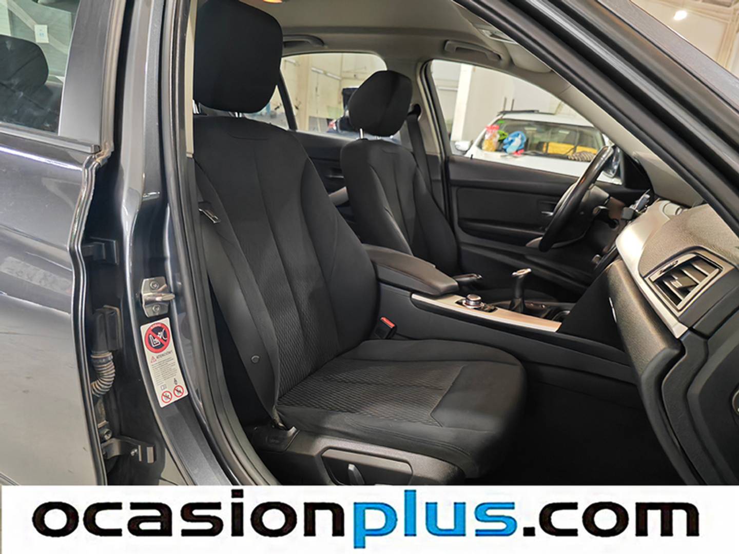 Foto BMW Serie 3 BMW Serie 3 318d (143 CV)