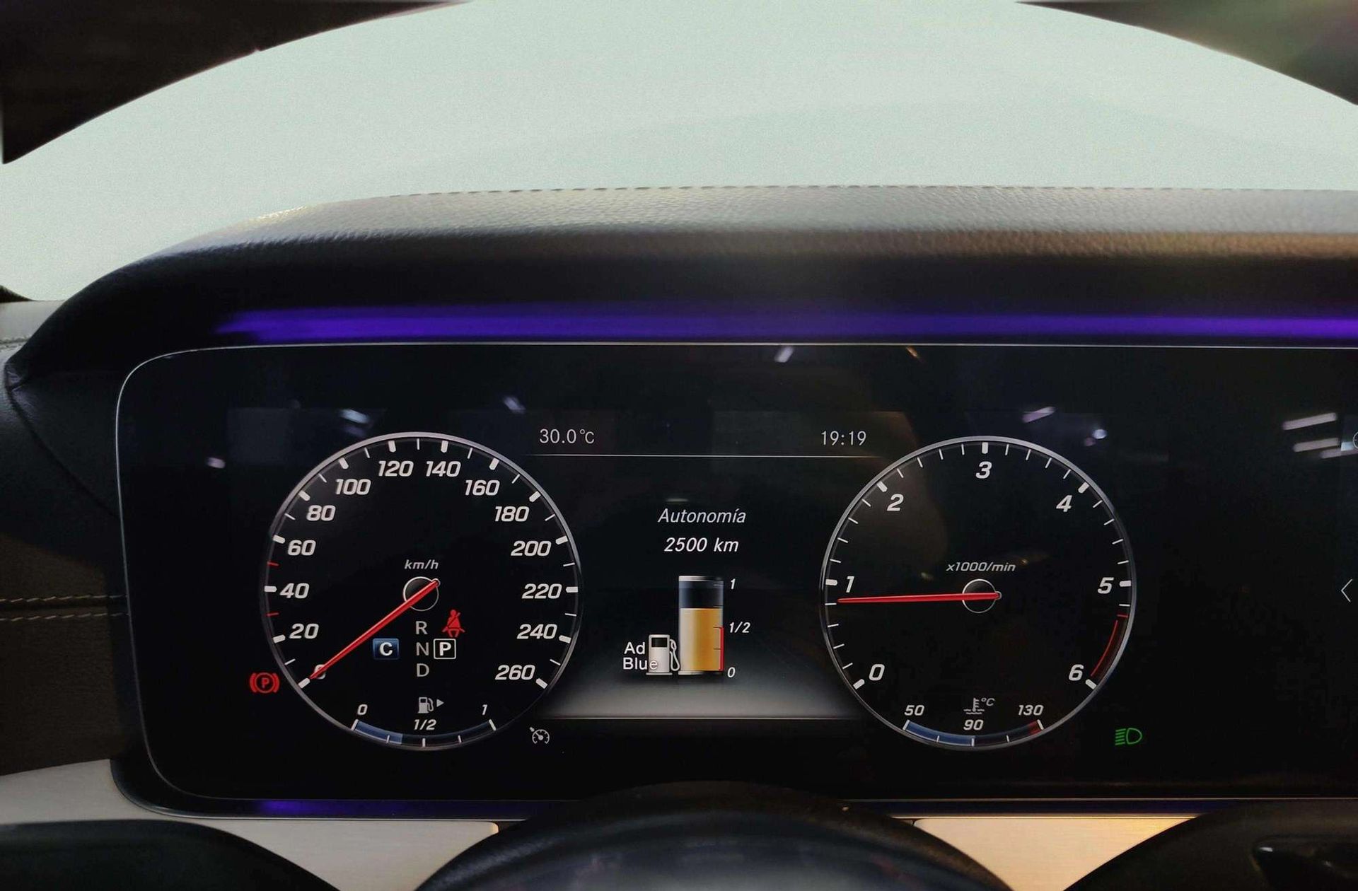 Mercedes-Benz Clase E 220 d Cabrio Pack AMG - foto 38