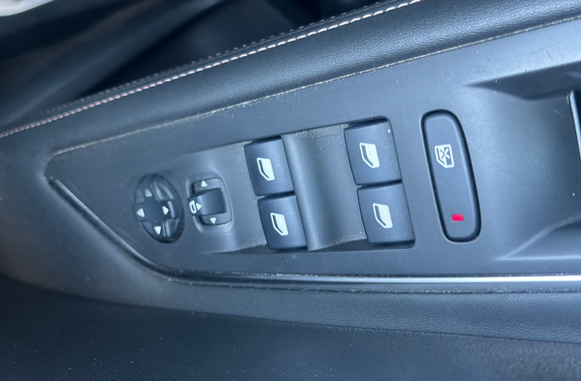 Peugeot 3008 PureTech 130 GT Line EAT8 - foto 40