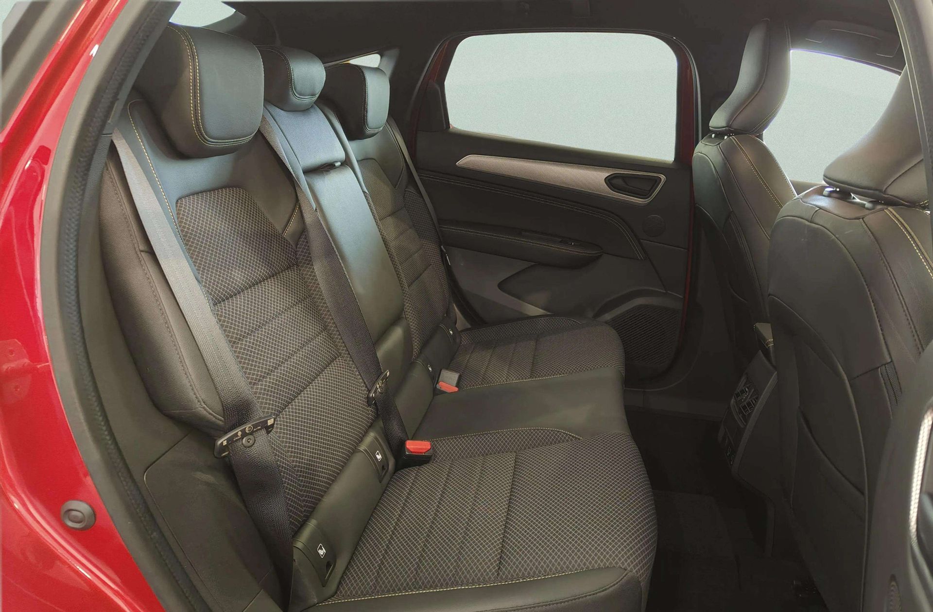Renault Arkana Techno E-Tech full hybrid - foto 14