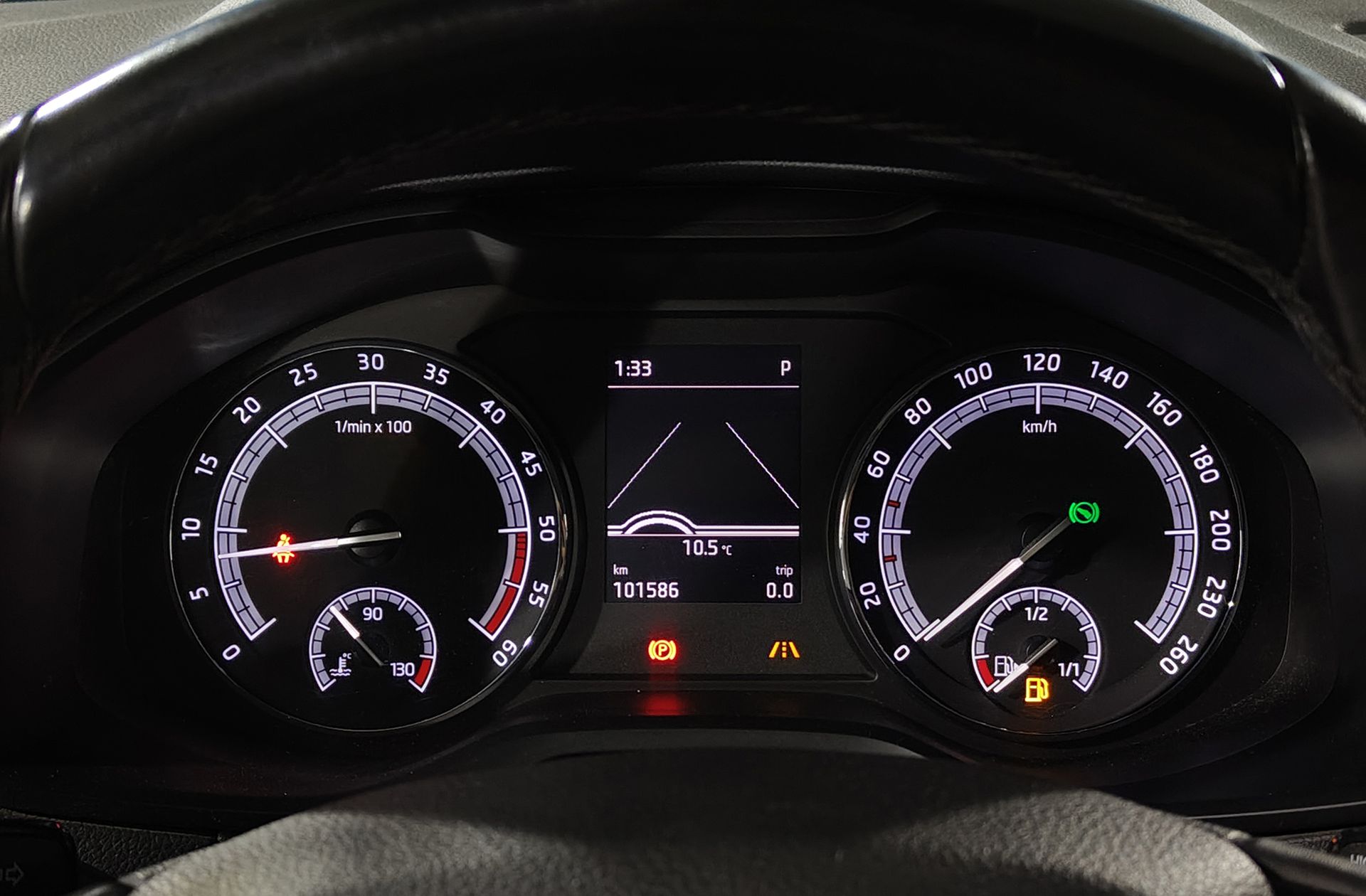 Škoda Karoq 2.0 TDI Ambition 4x4 DSG - foto 11