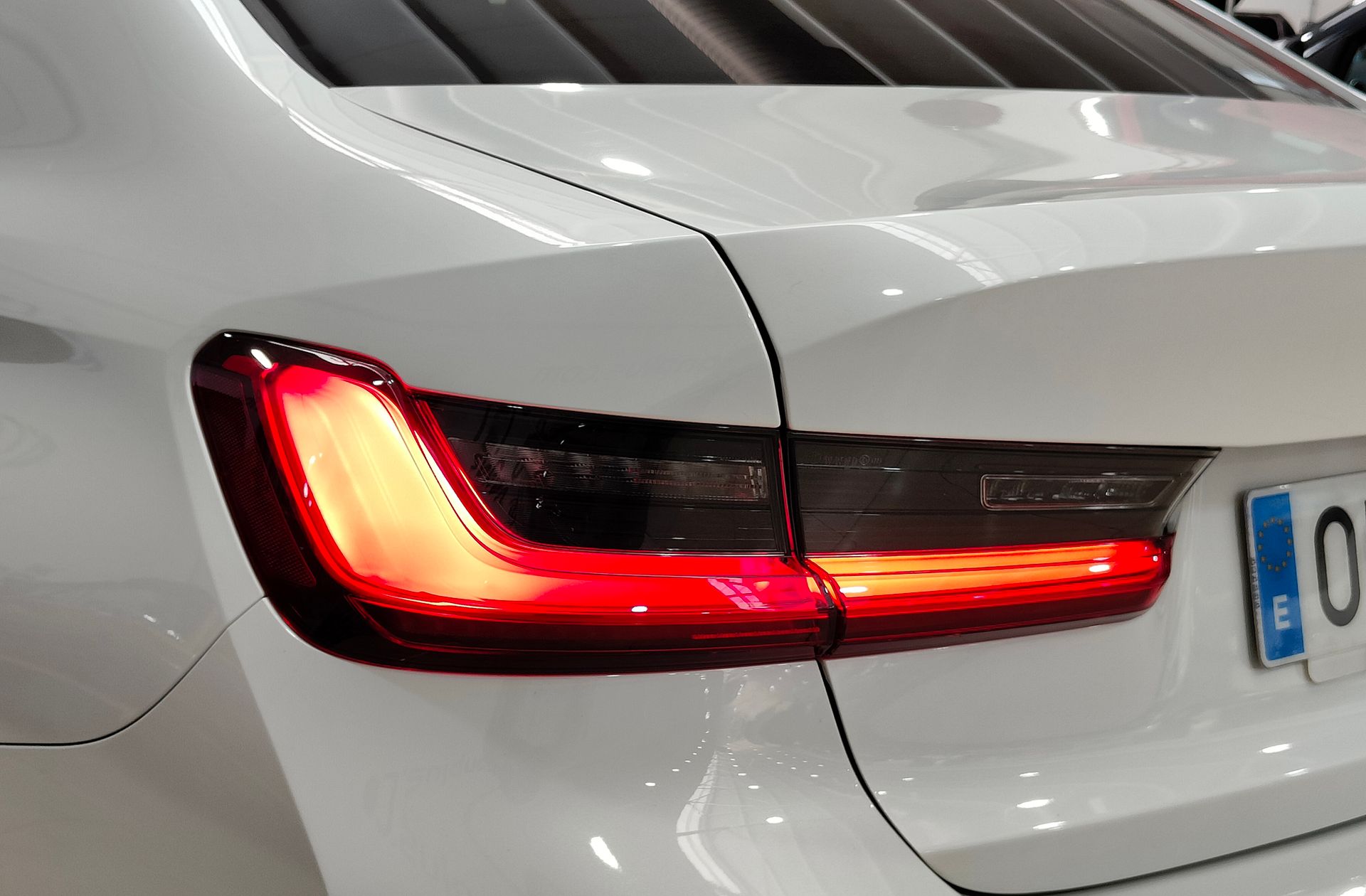 BMW Serie 3 330e - foto 16