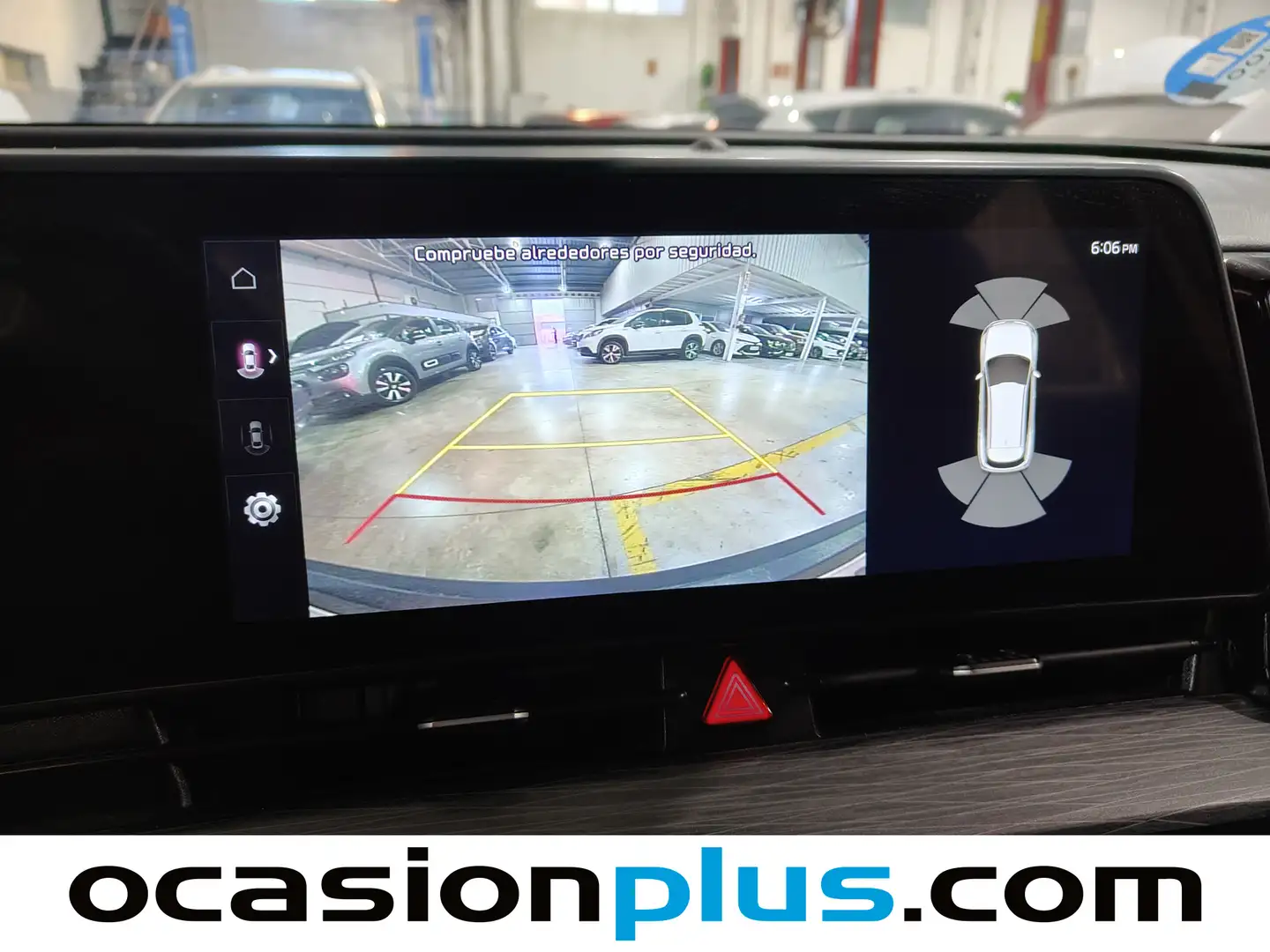 Foto KIA Sportage Kia Sportage 1.6 CRDi MHEV Business 4x2 (136 CV)