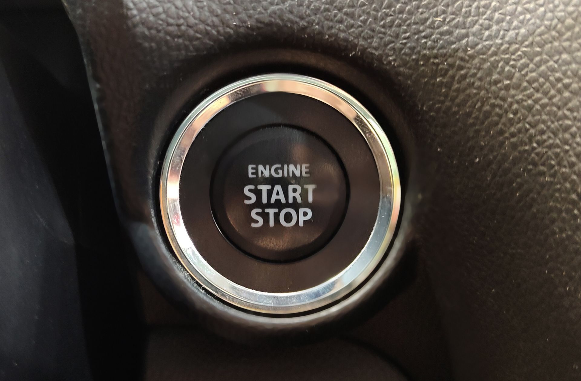 Suzuki Swift 1.2 GLX Mild Hybrid - foto 32