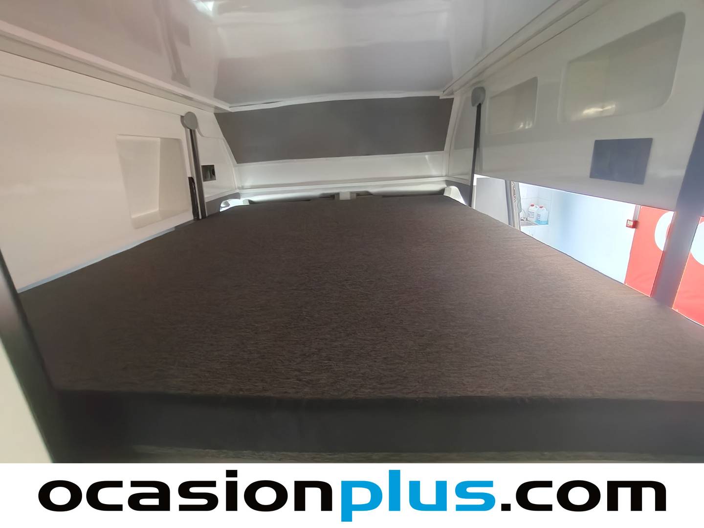 Foto Fiat Ducato Fiat Ducato Furgon Maxi 2.2 Multijet 35 L4H2 (180 CV) Camperizada 4 Plazas
