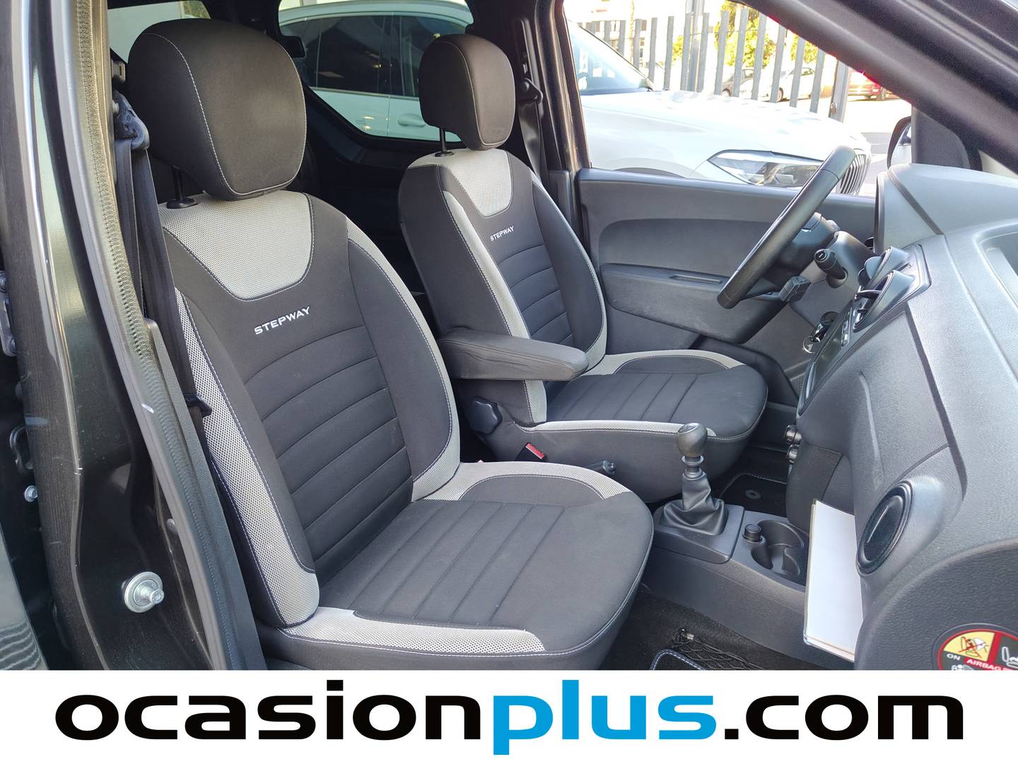 Foto Dacia Dokker Dacia Dokker Stepway Essential TCe  (131 CV) GPF