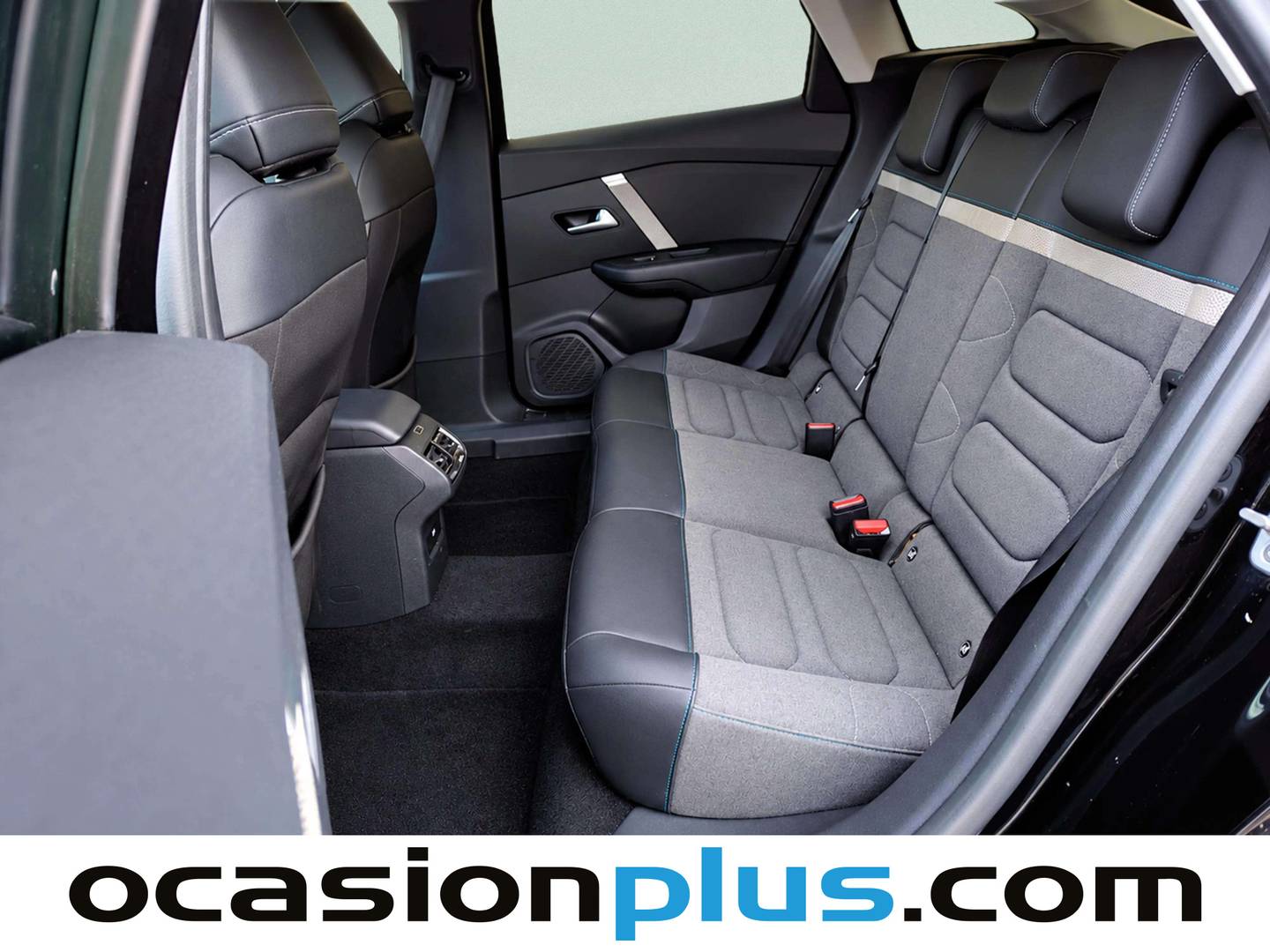 Foto asientos traseros Citroën C4 Citroën C4 BlueHDi 110 S&S Feel Pack (110 CV)