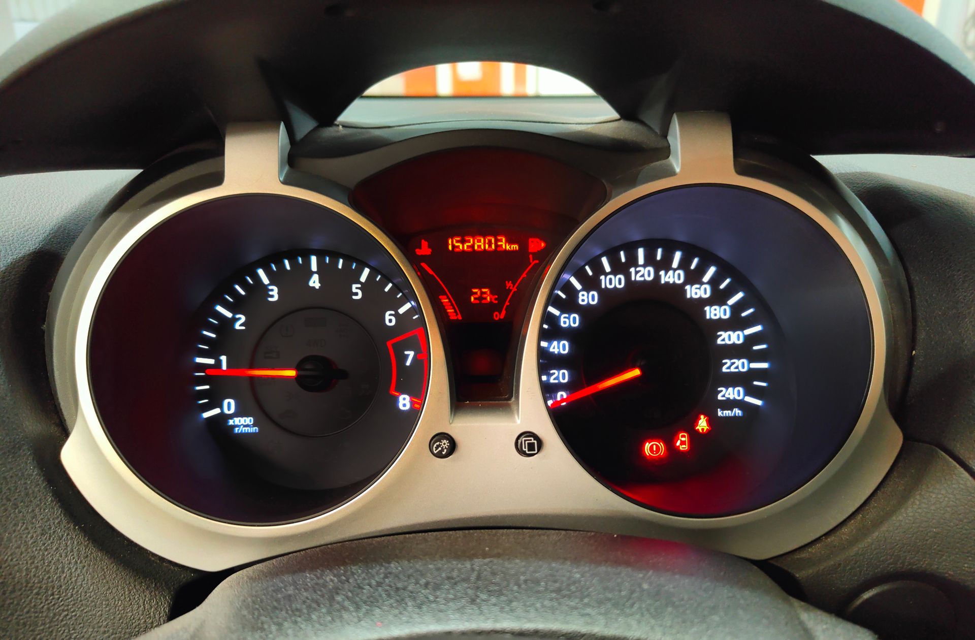 Nissan Juke 1.2 DIG-T Acenta 4x2 - foto 19