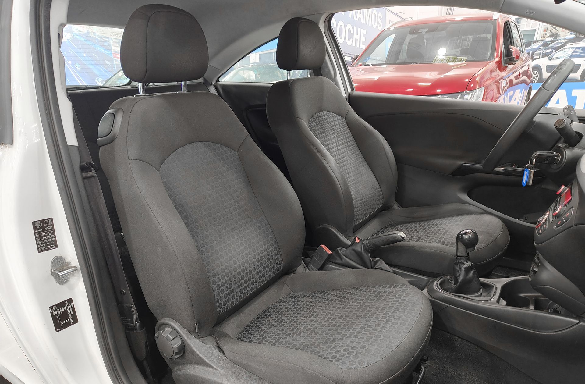 Opel Corsa 1.3 CDTI Expression - foto 16