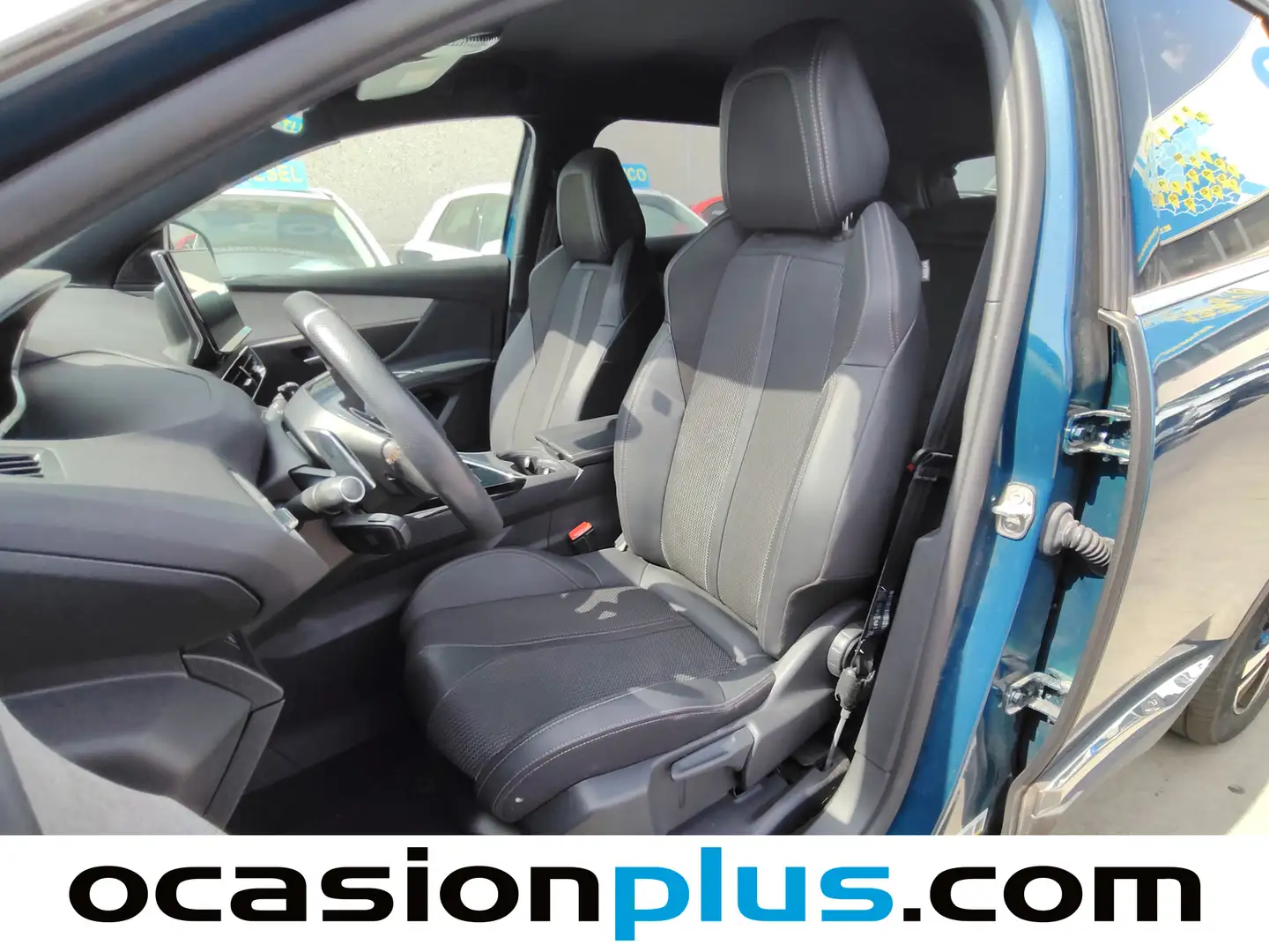 Foto Peugeot 3008 Peugeot 3008 BlueHDi 130 S&S GT EAT8 (130 CV)