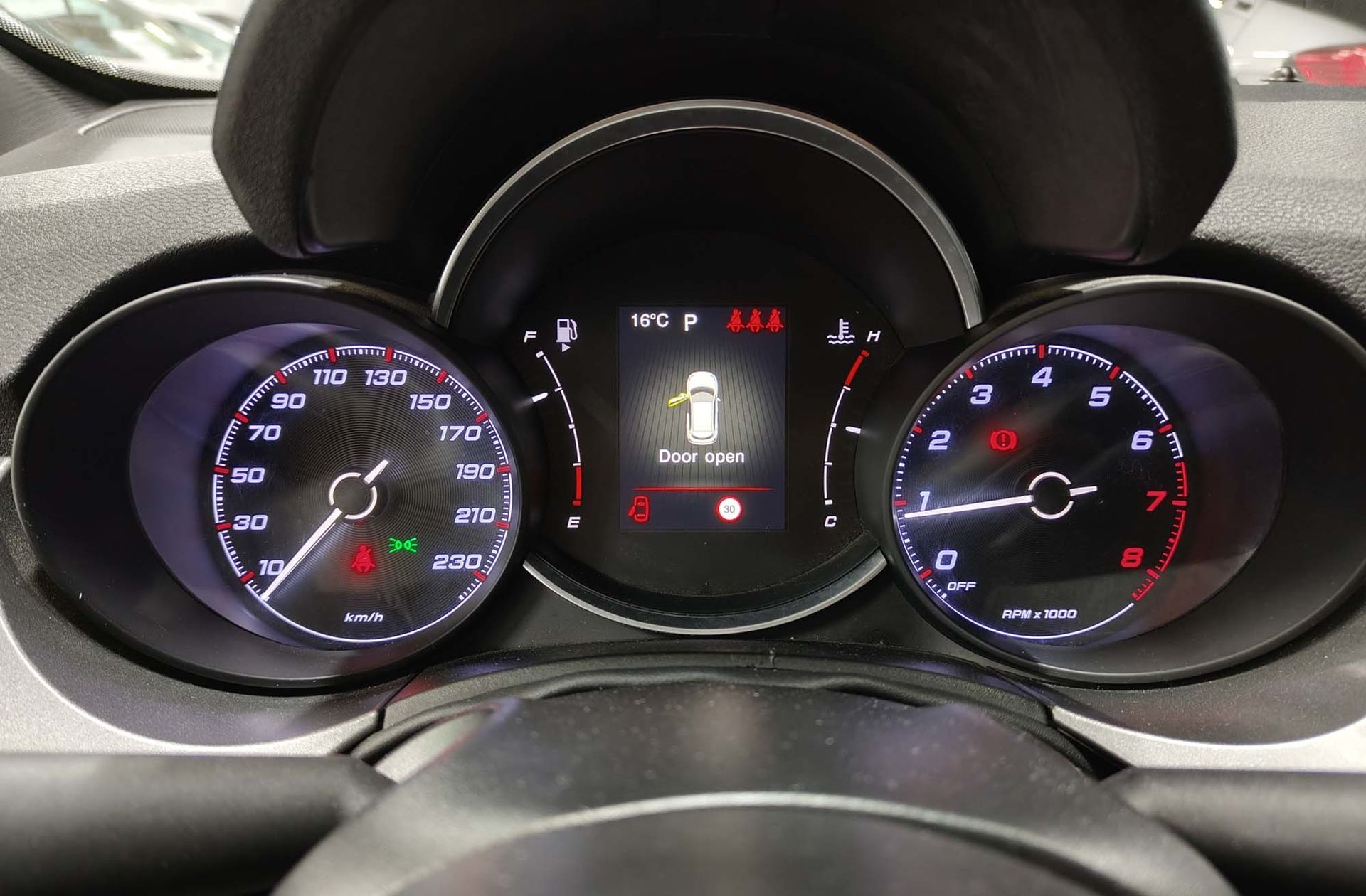Fiat 500X 1.3 Firefly Sport 4x2 DCT - foto 24