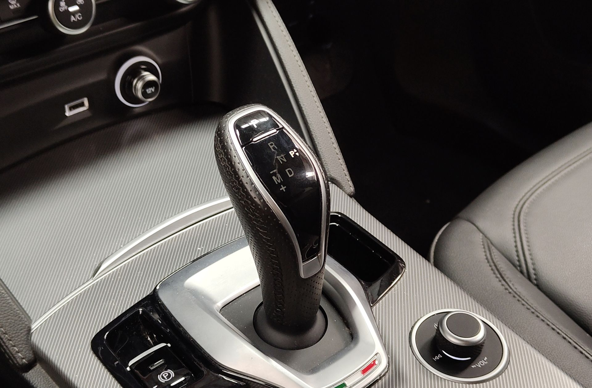Alfa Romeo Stelvio 2.2 Diesel Sprint AWD - foto 5