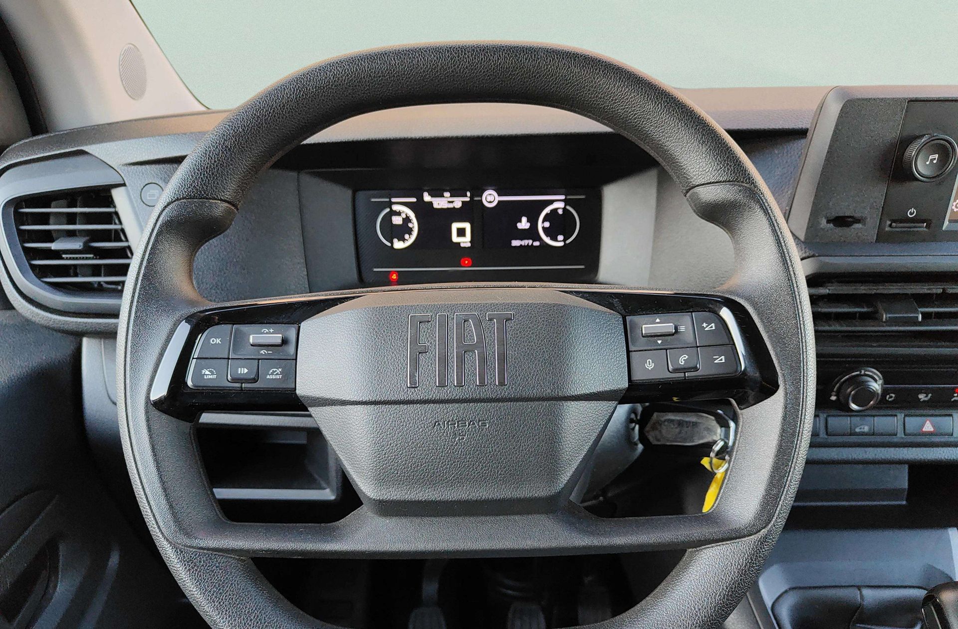 Fiat Scudo Furgon 1.5 BlueHDi L2 - foto 17