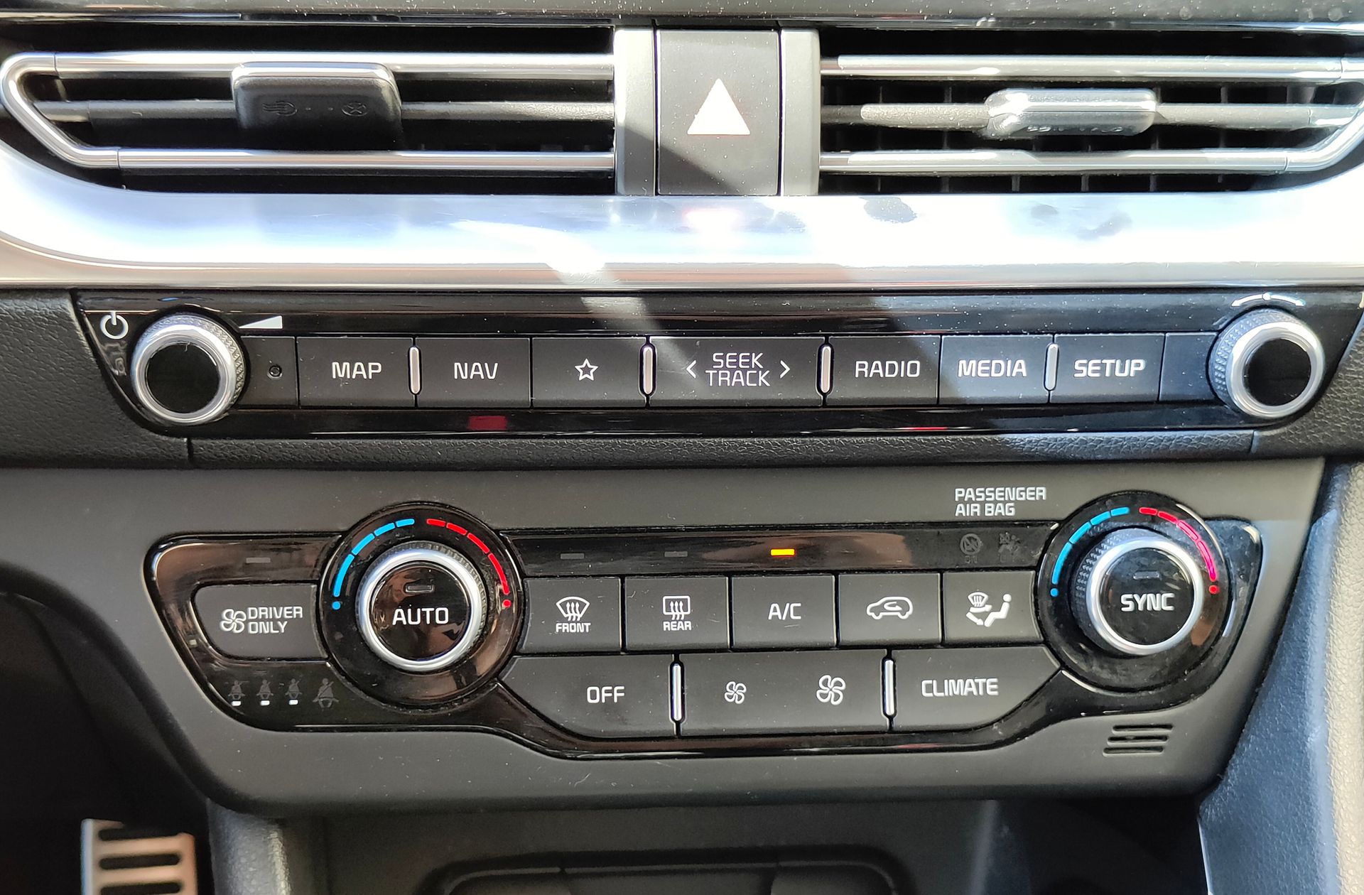 Kia Niro 1.6 GDi PHEV Híbrido Emotion - foto 39