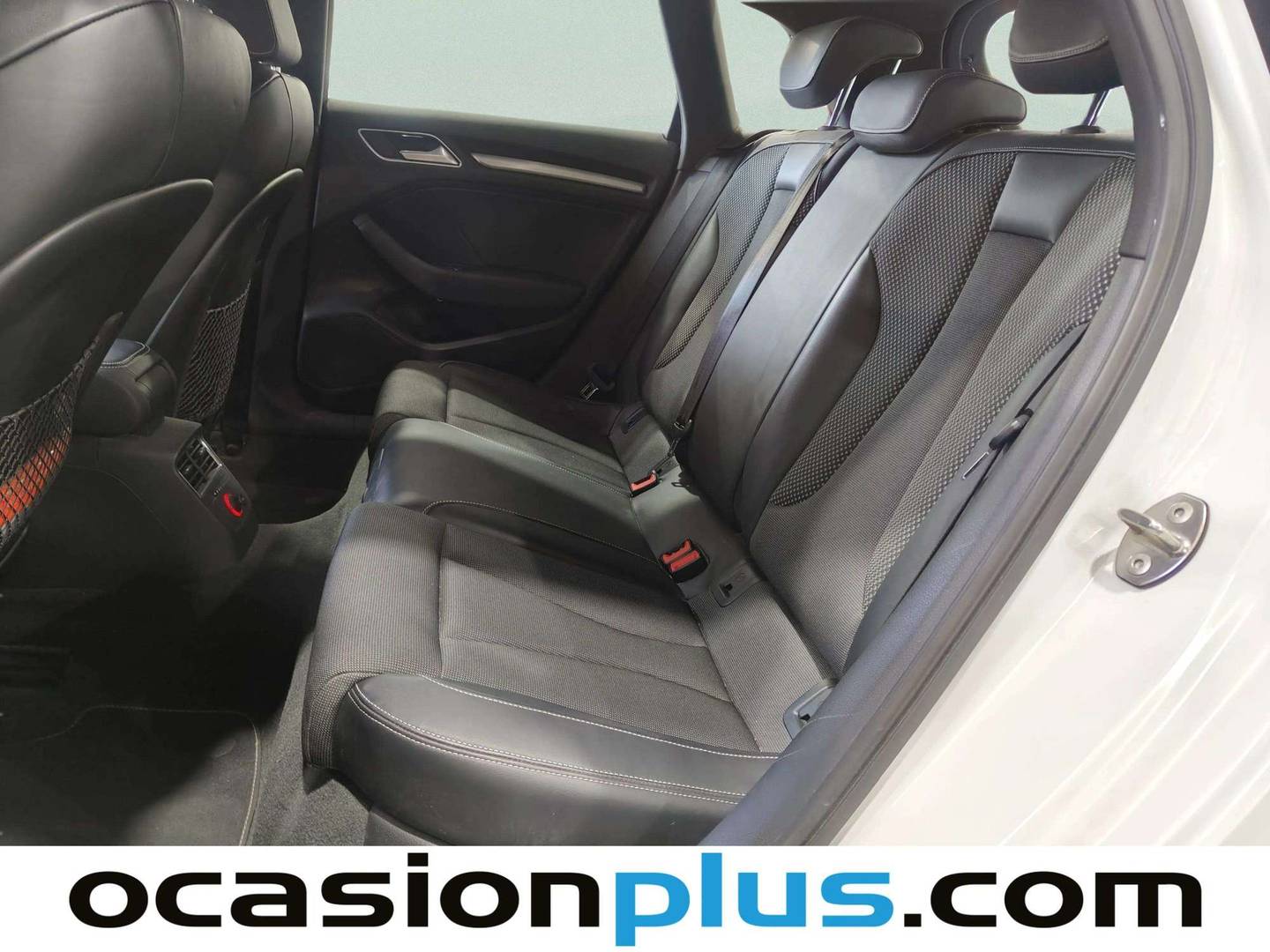 Foto asientos traseros Audi A3 Audi A3 Sportback S line edition 1.4 TFSI CoD ultra 150 CV
