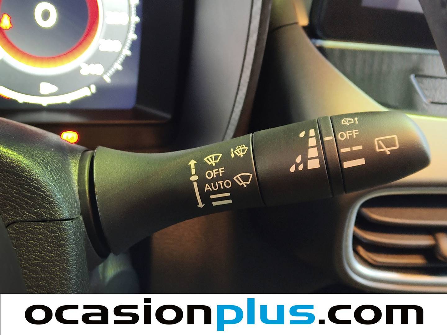 Foto Nissan JUKE Nissan Juke DIG-T N-Connecta 4x2 (114 CV)