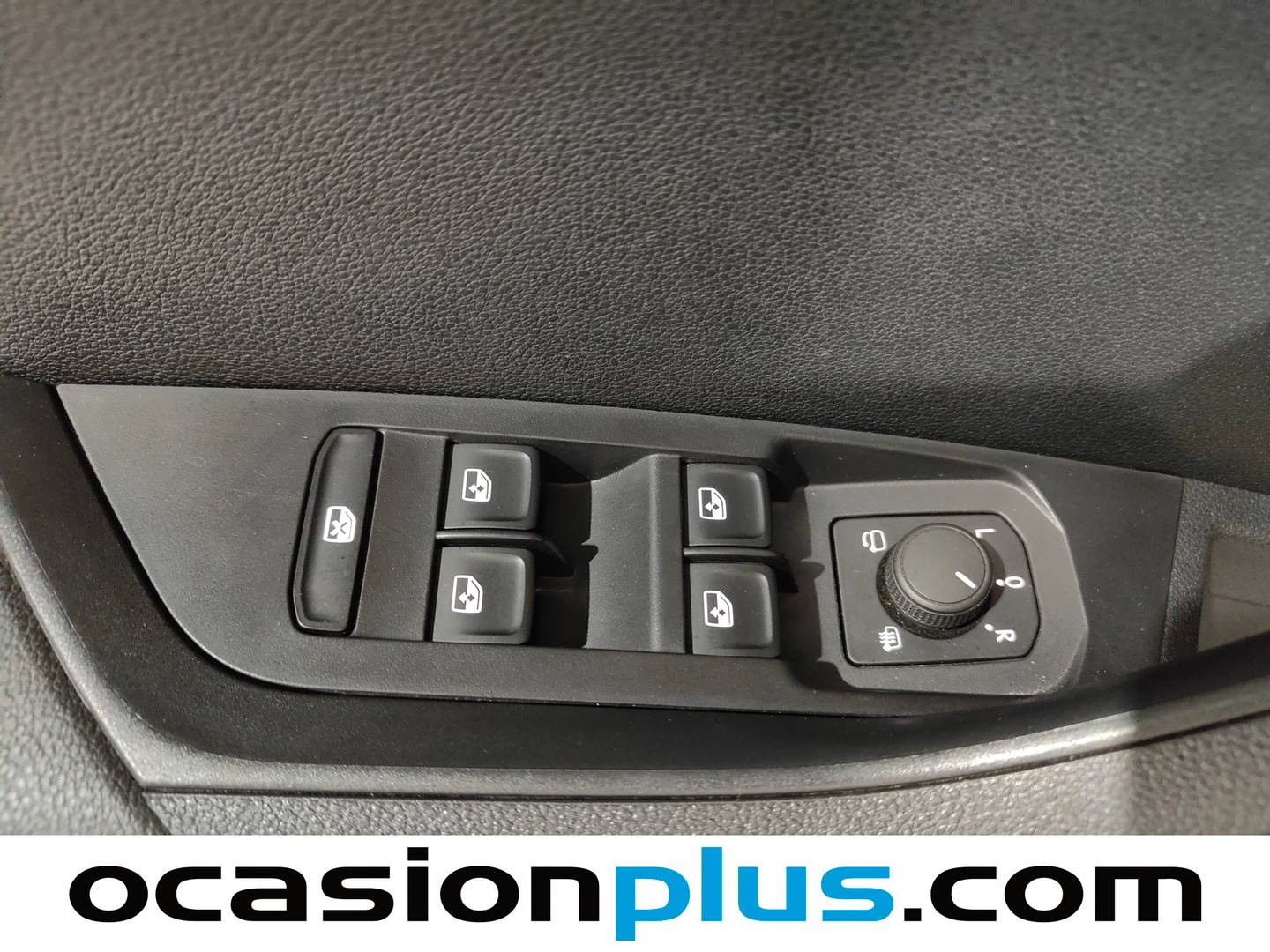 Foto Skoda Karoq Skoda Karoq 2.0 TDI Selection  (115 CV)