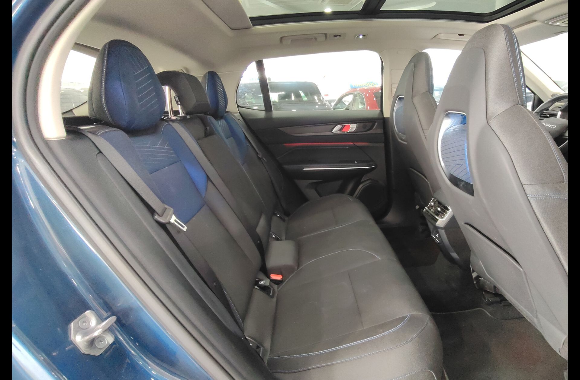 Lynk & Co 01 1.5 PHEV - foto 19