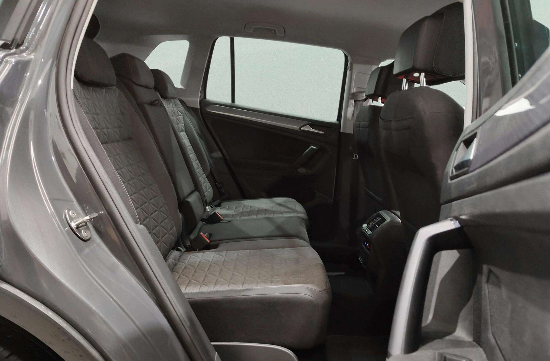Volkswagen Tiguan Life 2.0 TDI DSG - foto 19