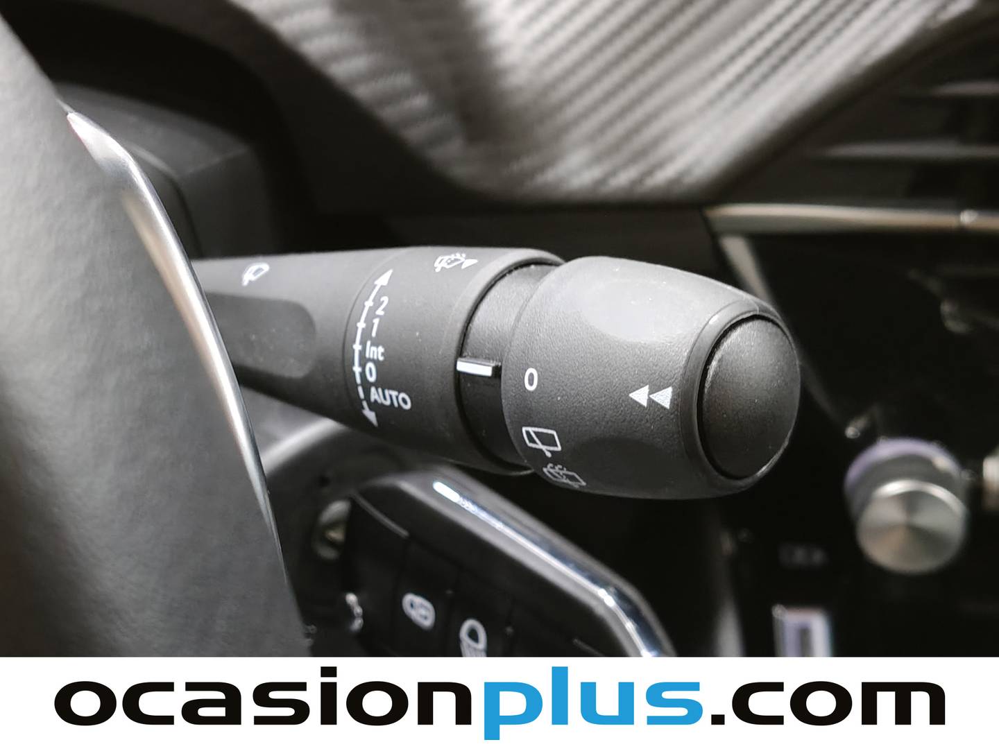 Peugeot 2008 Peugeot 2008 Allure Hybrid eDCS6 (145 CV) automático
