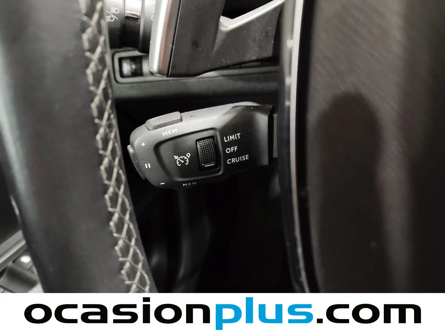 Foto Peugeot 3008 Hybrid Peugeot 3008 Hybrid 300 Allure Pack e-EAT8 (300 CV)