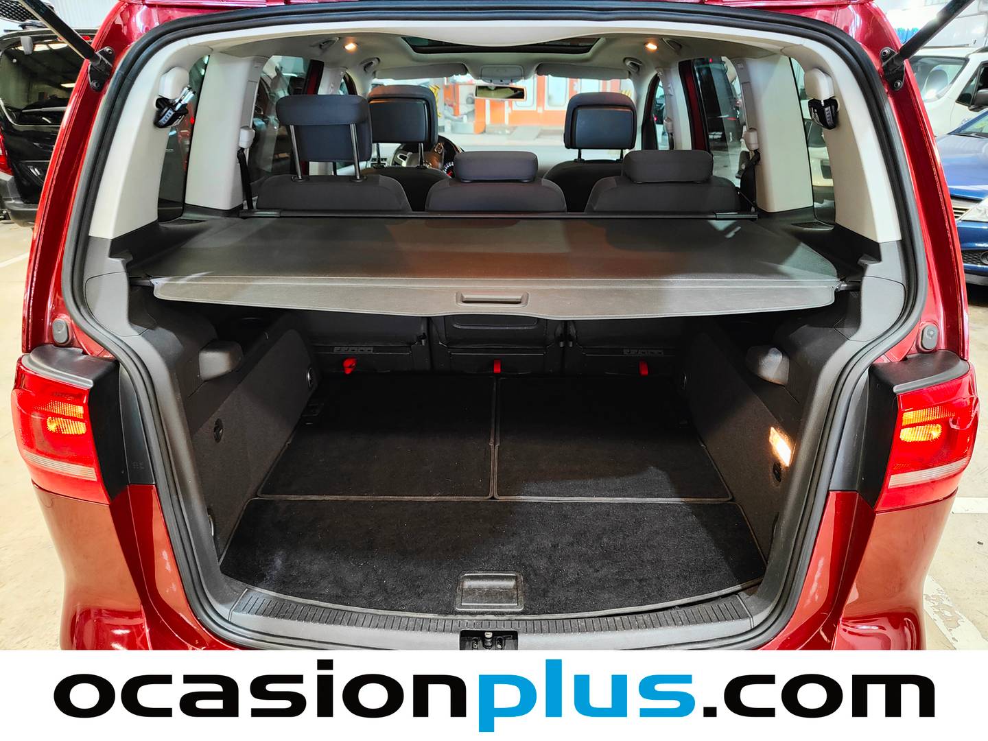 Foto Volkswagen Touran Volkswagen Touran Advance 1.6 TDI BMT (105 CV) DSG 7 PLAZAS