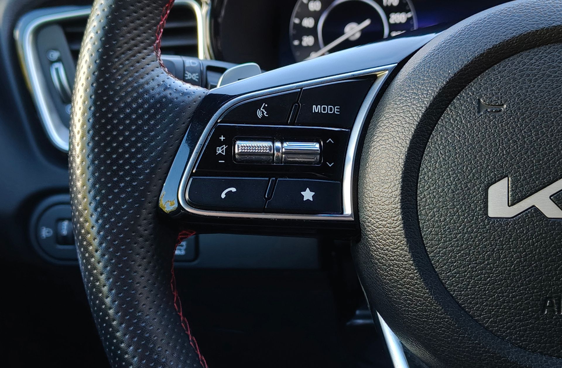 Kia ProCeed 1.6 T-GDi GT DCT - foto 34