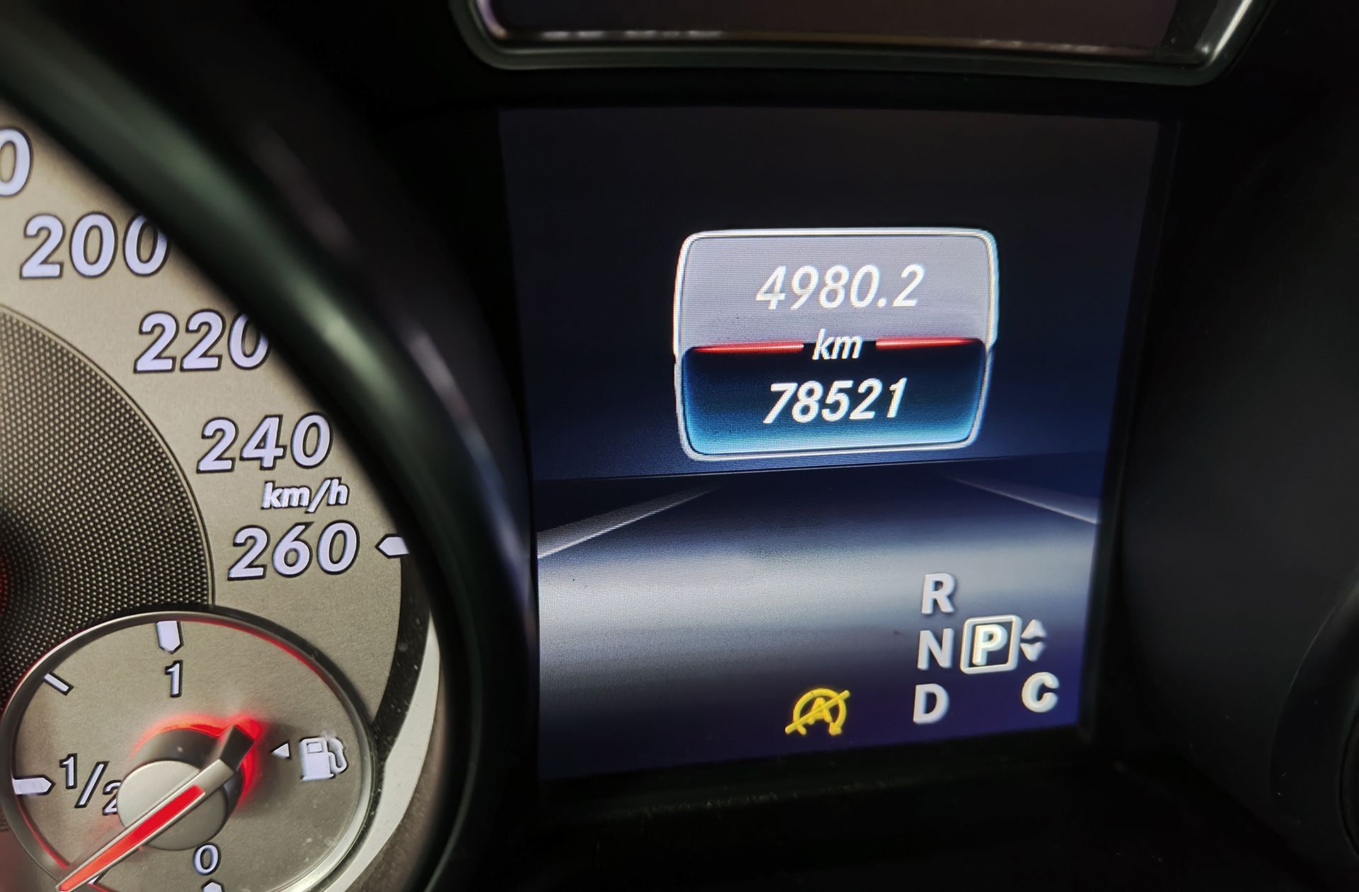 Mercedes-Benz GLA 220 d Style - foto 9