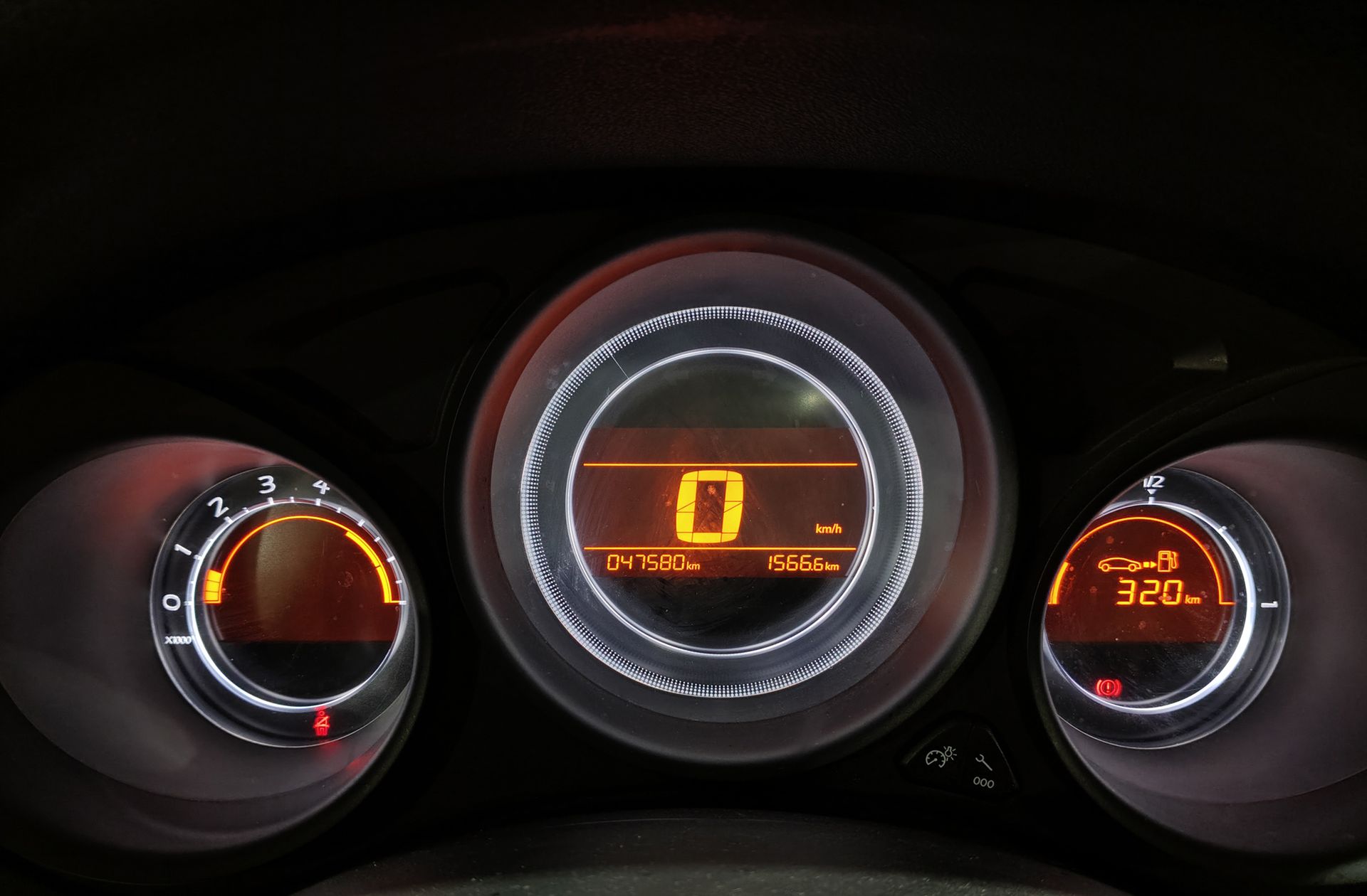 Citroën C4 BlueHDi 100 Live Edition - foto 19