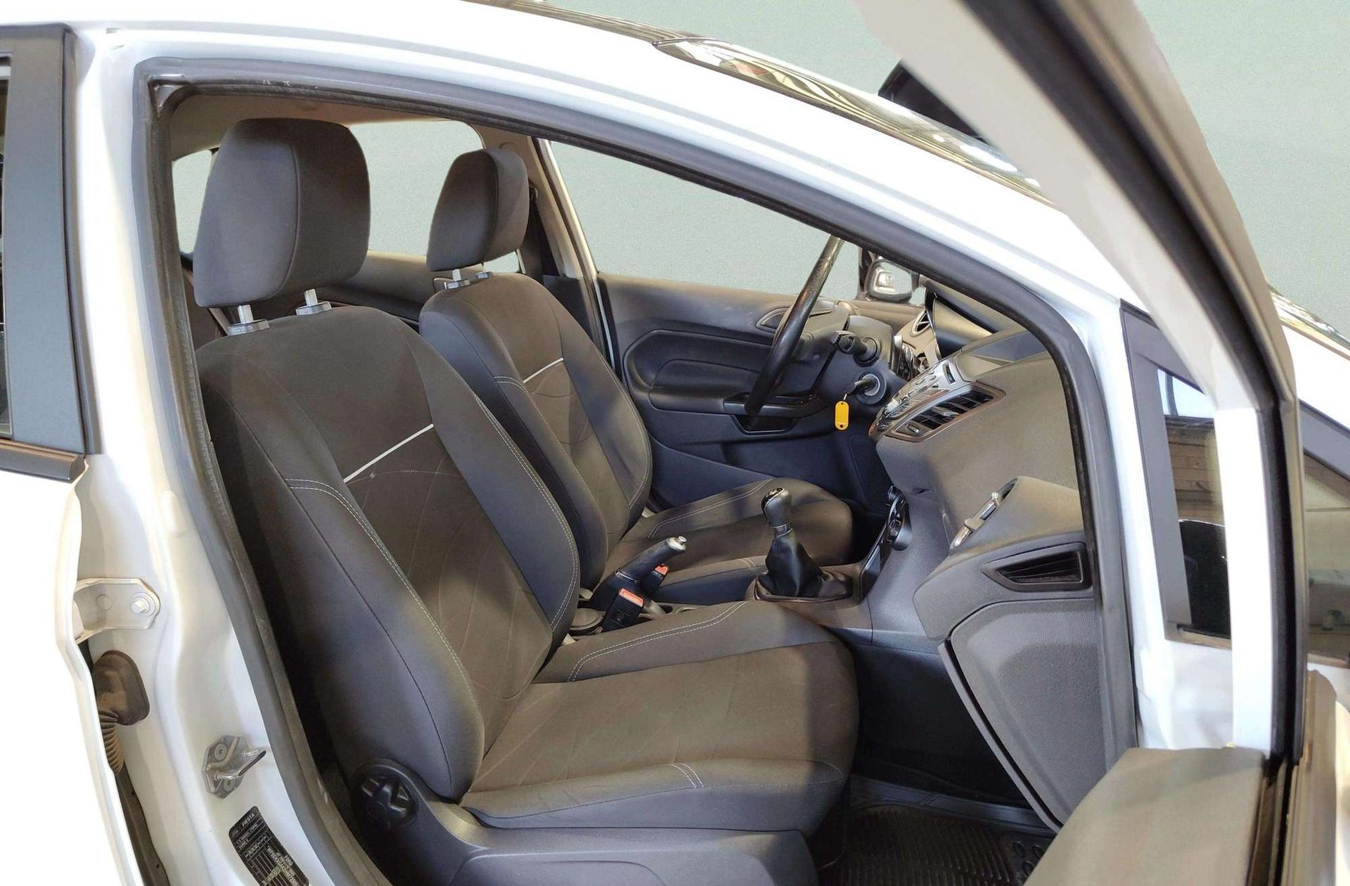 Ford Fiesta 1.5 TDCi Trend - foto 15