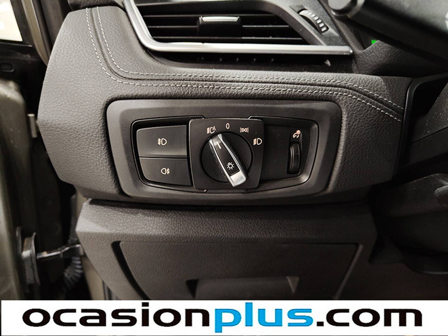 Foto BMW Serie 2 Active Tourer BMW Serie 2 218d Active Tourer (150 CV)