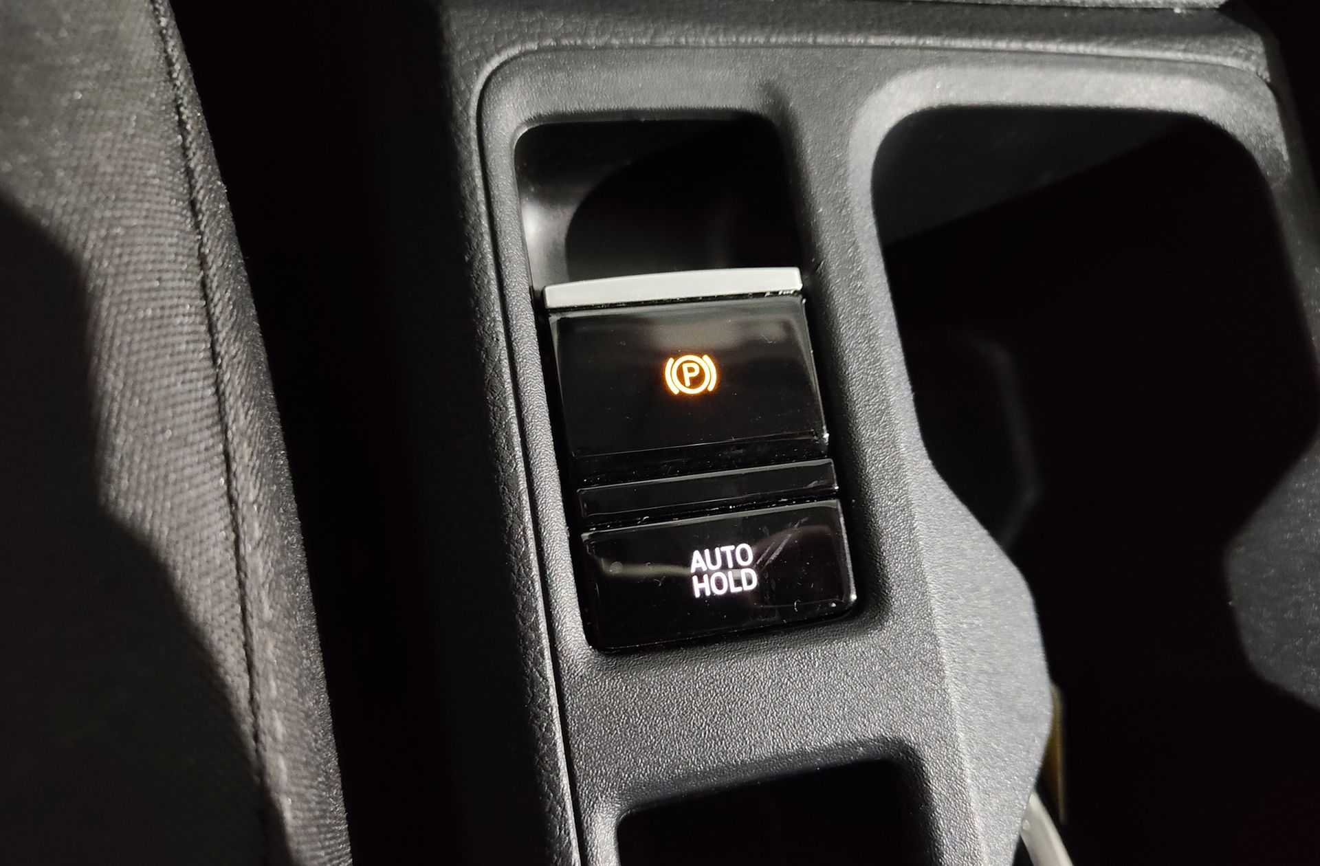 Ford Grand Tourneo Connect 2.0 EcoBlue Titanium - foto 33
