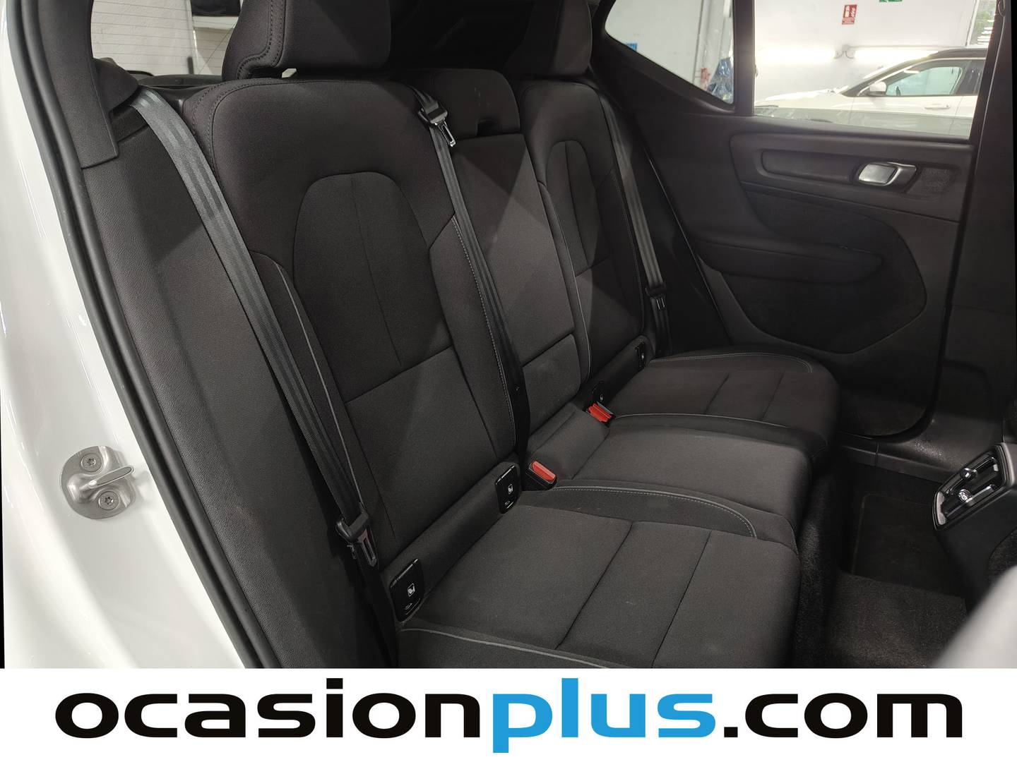 Volvo XC40 Volvo XC40 B3 G Momentum Pro Auto (163 CV) híbrido