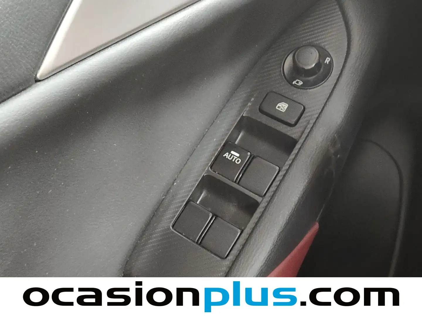 Foto Mazda CX-3 Mazda CX-3 2.0 SKYACTIV GE Luxury 2WD (120 CV)