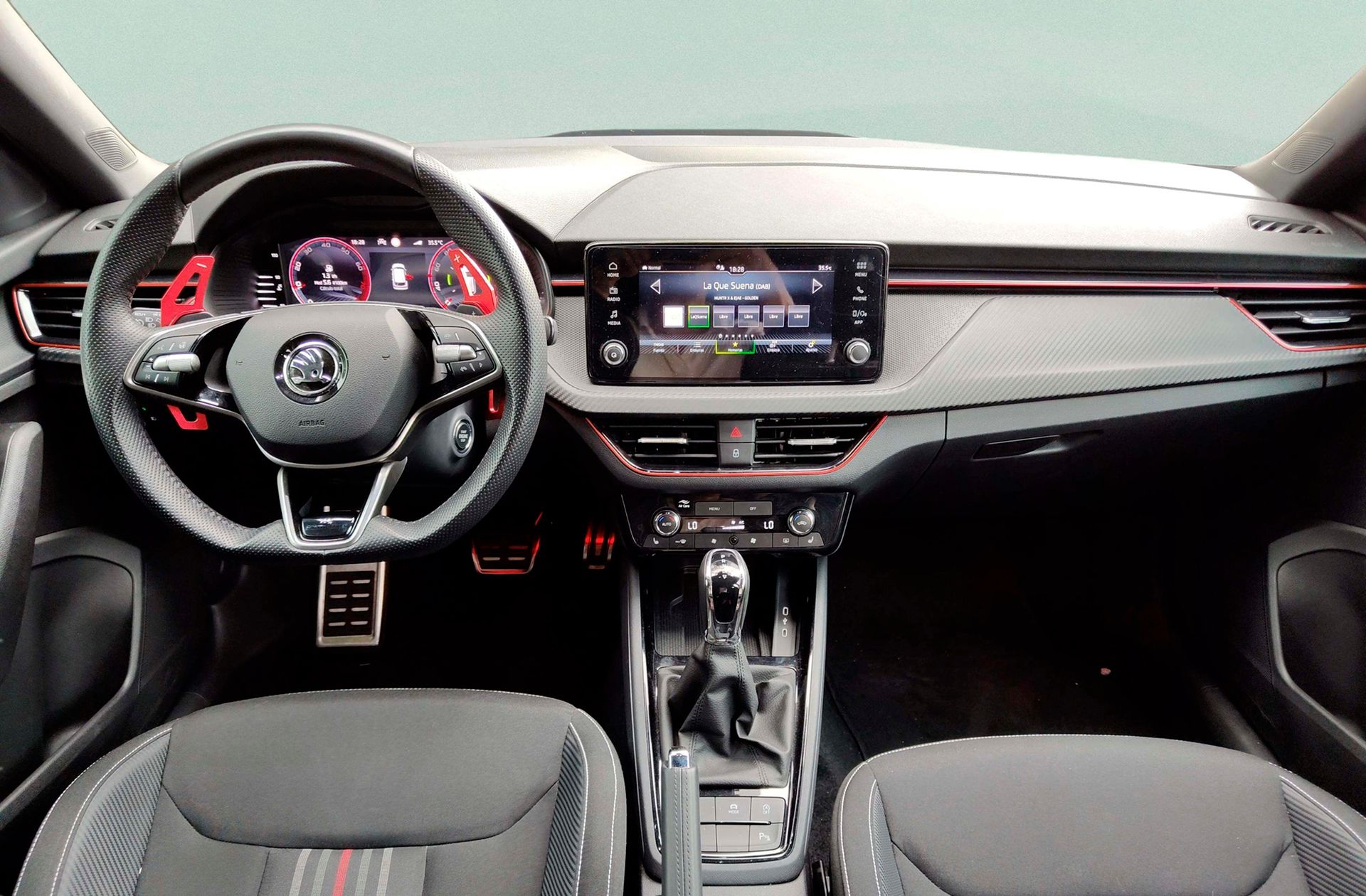 Škoda Kamiq 1.5 TSI Montecarlo DSG - foto 6