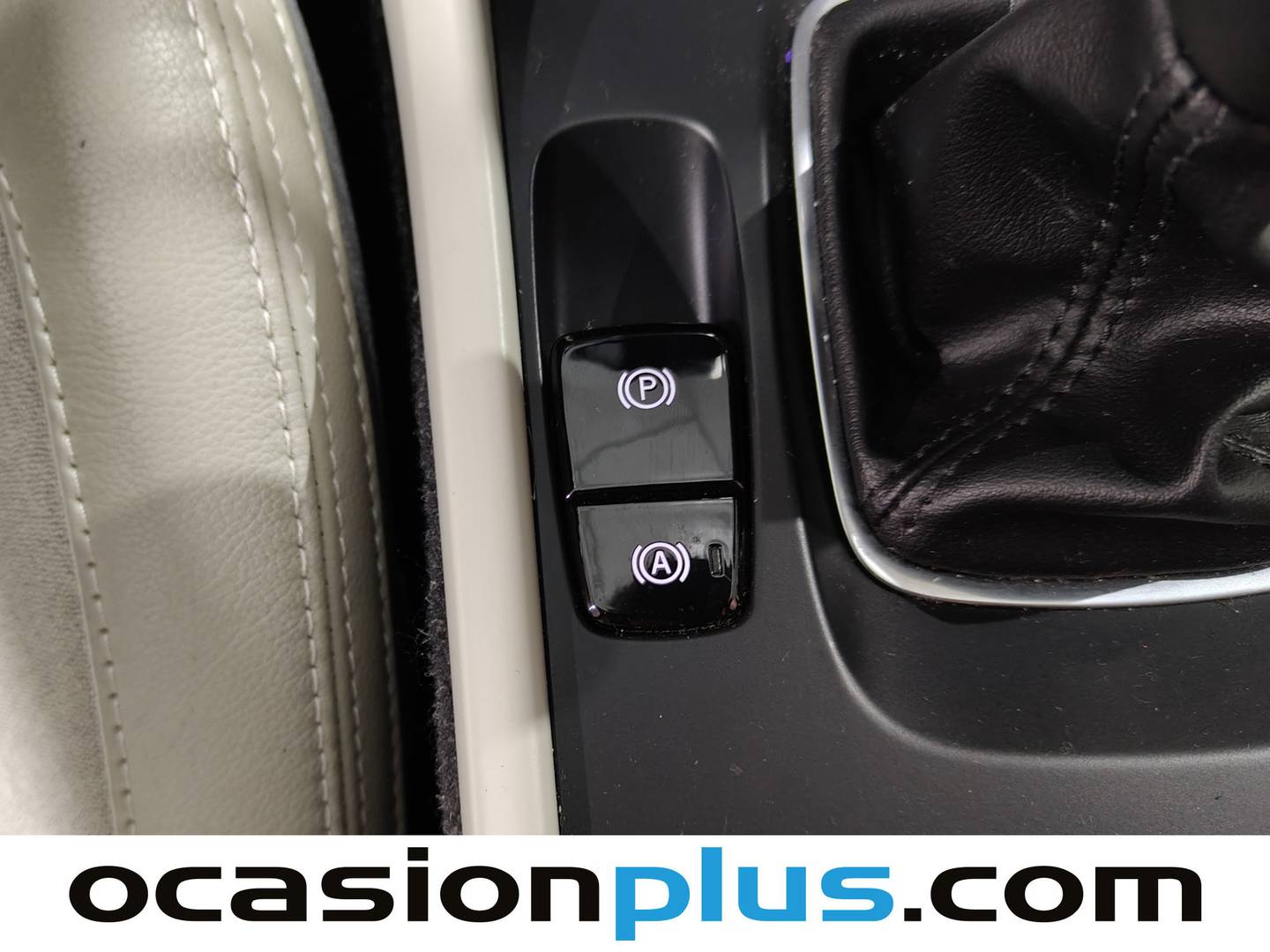 Volvo XC40 Volvo XC40 T3 Business Plus (163 CV) 2020