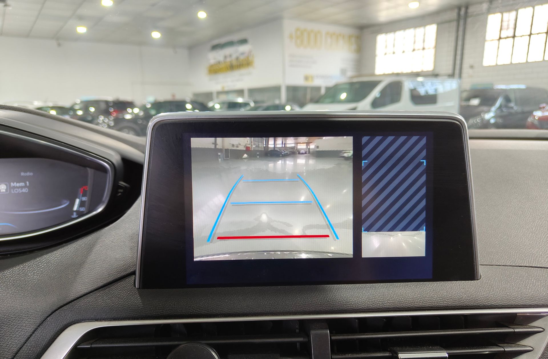 Peugeot 5008 PureTech 130 Allure EAT8 7 plazas - foto 9