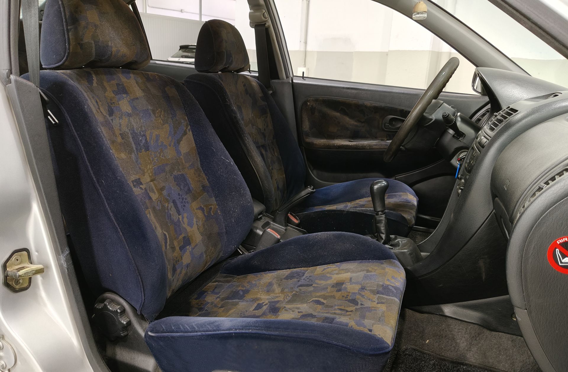 Mitsubishi Carisma 1.8 LS GDI - foto 14